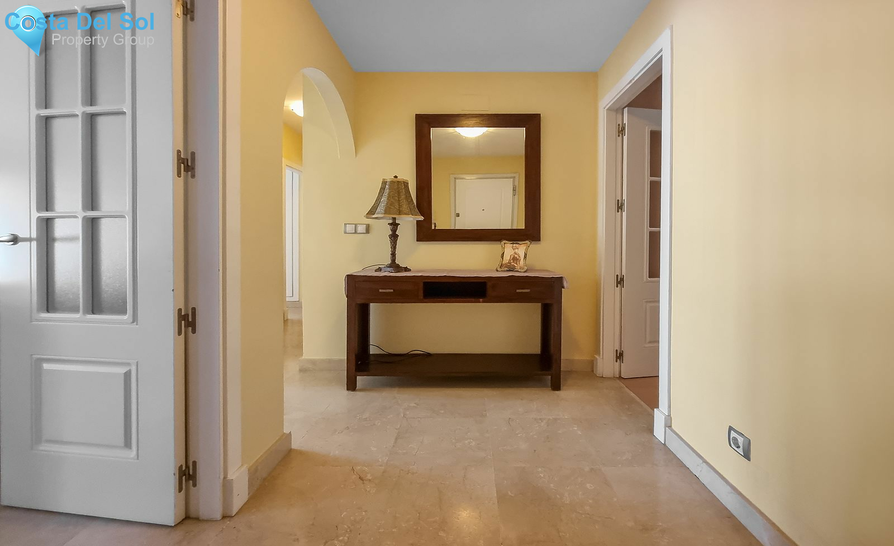 Middle Floor Apartment in San Luis de Sabinillas-1187052