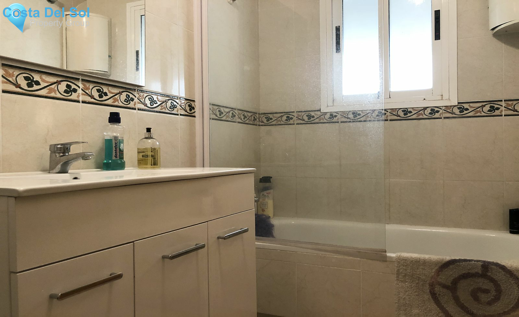 Middle Floor Apartment in San Luis de Sabinillas-1220436