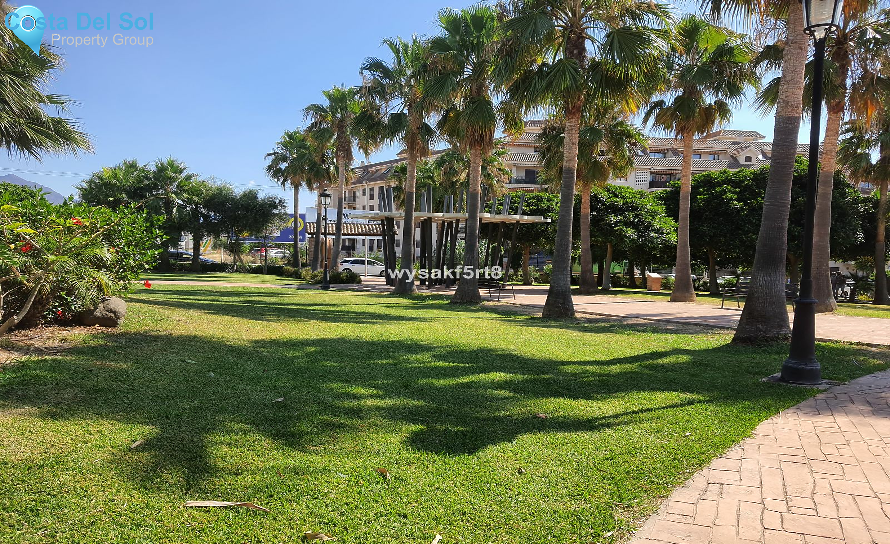 Middle Floor Apartment in San Luis de Sabinillas-1399279