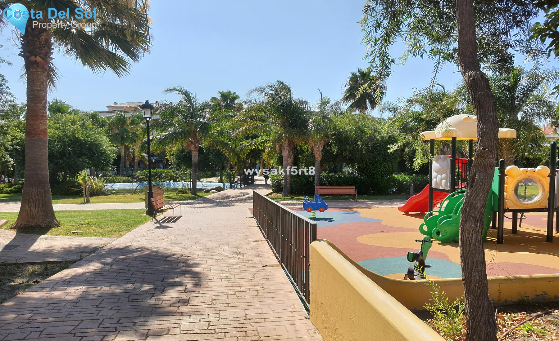 Middle Floor Apartment in San Luis de Sabinillas-1399280