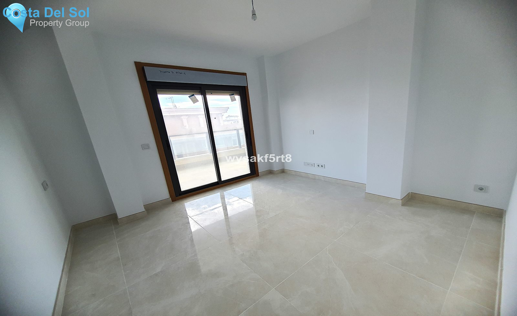 Middle Floor Apartment in San Luis de Sabinillas-1399267