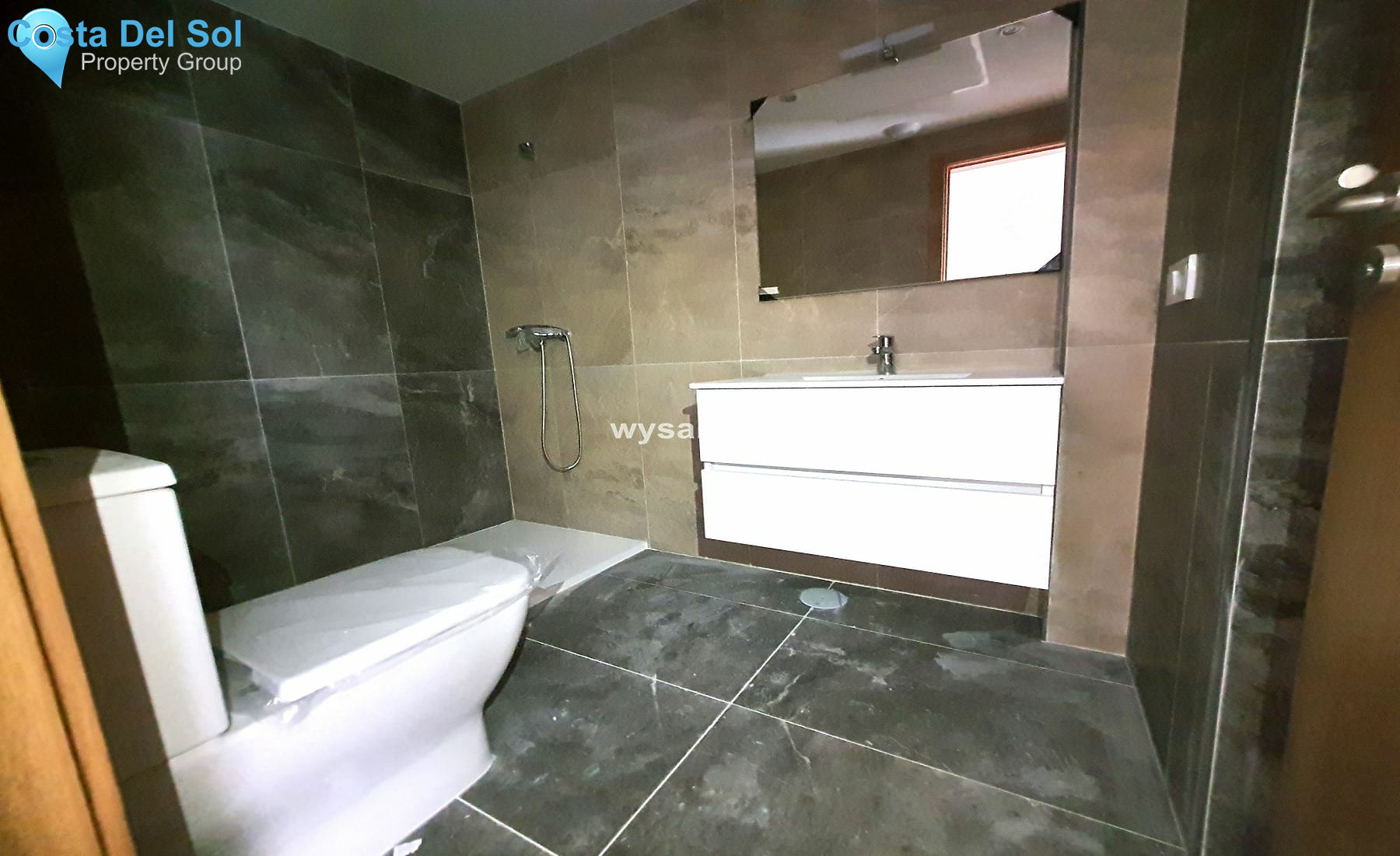 Middle Floor Apartment in San Luis de Sabinillas-1399271