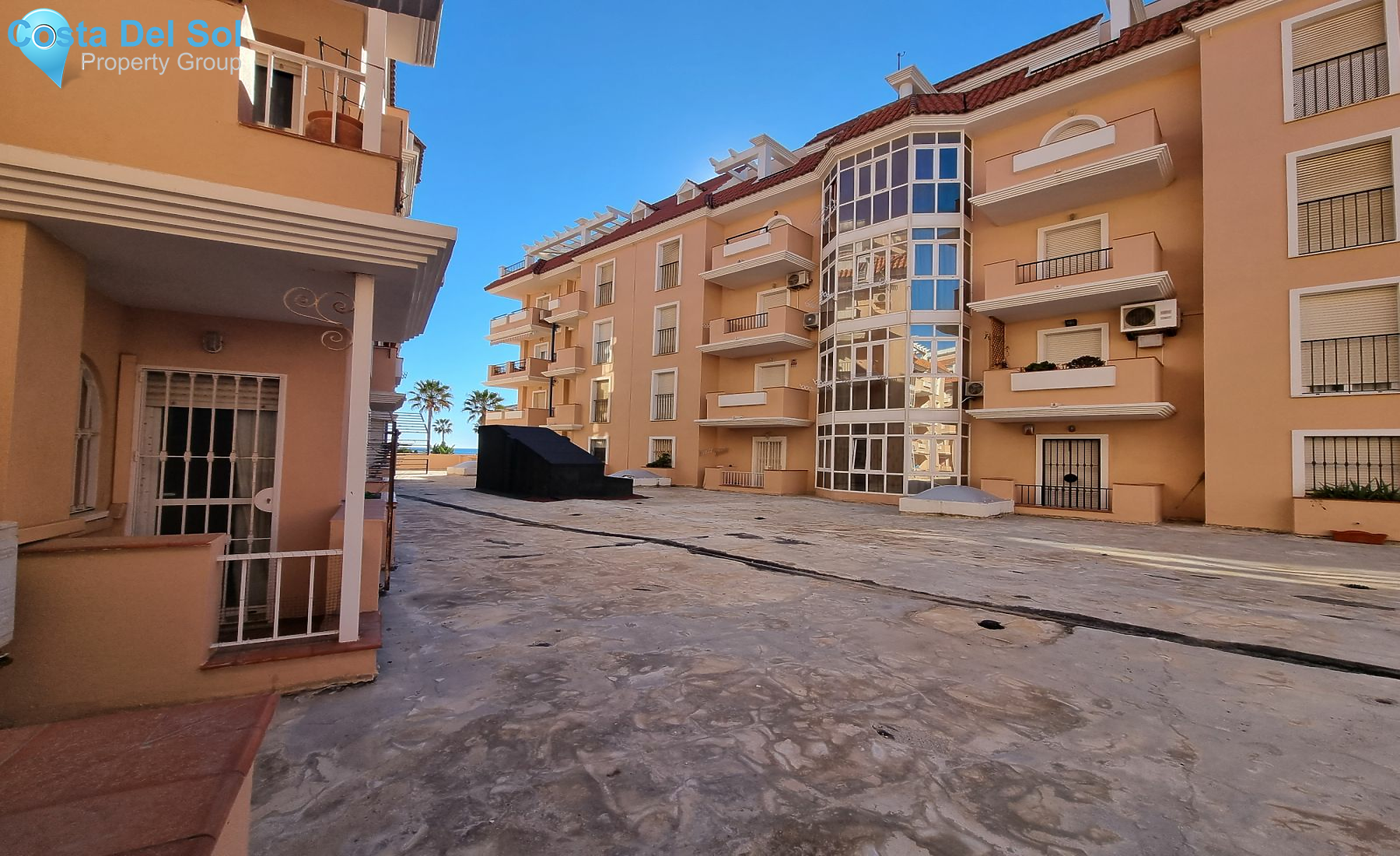 Middle Floor Apartment in San Luis de Sabinillas-1424132
