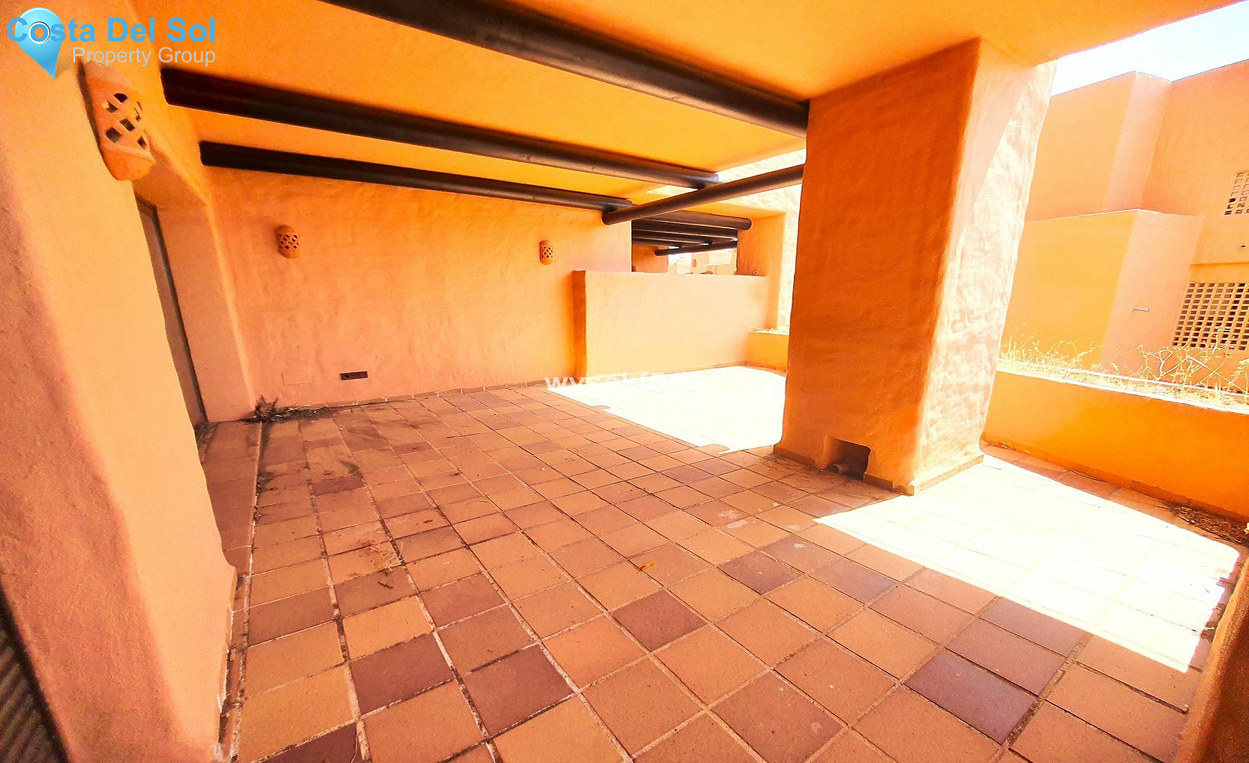 Middle Floor Apartment in San Luis de Sabinillas-1428128