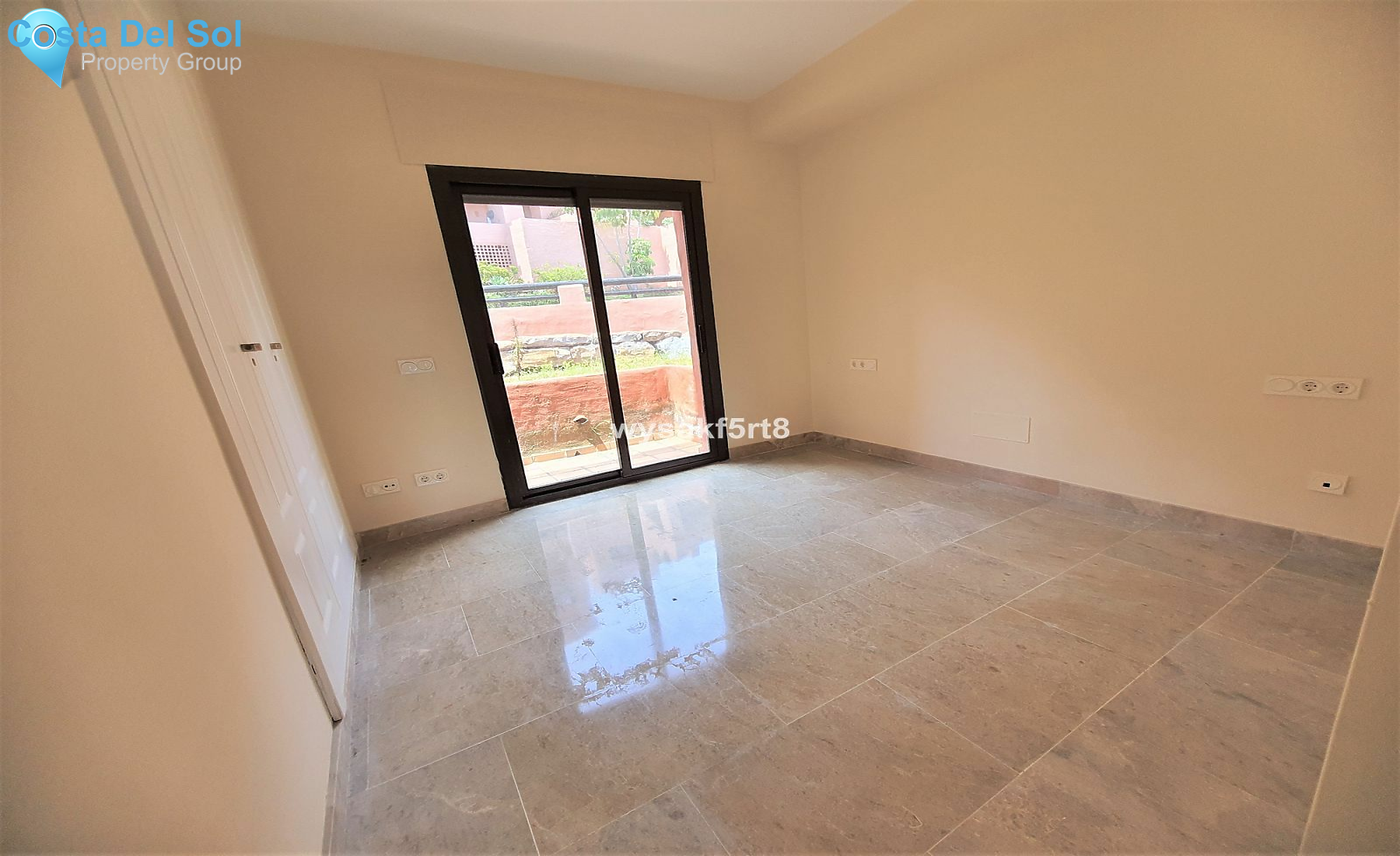 Middle Floor Apartment in San Luis de Sabinillas-1428130