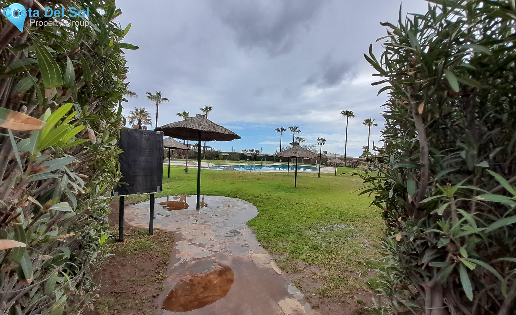 Middle Floor Apartment in San Luis de Sabinillas-1549346