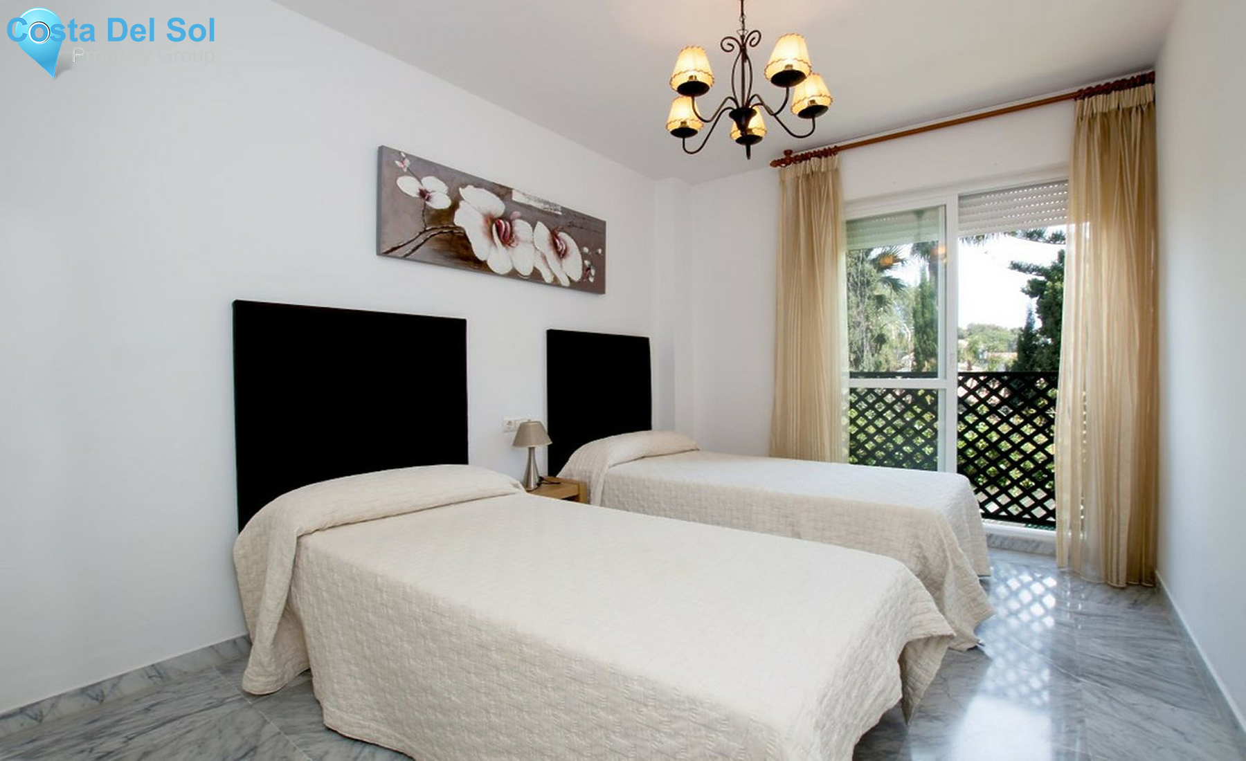 Middle Floor Apartment in San Pedro de Alcántara-1541476