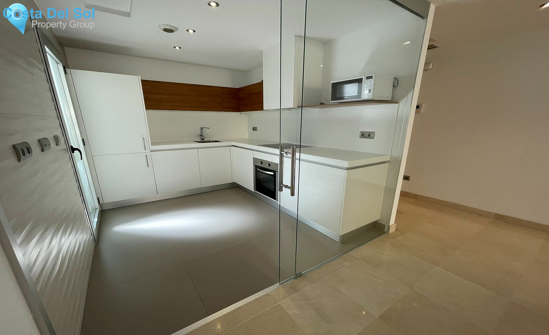 Middle Floor Apartment in San Pedro de Alcántara-1143587