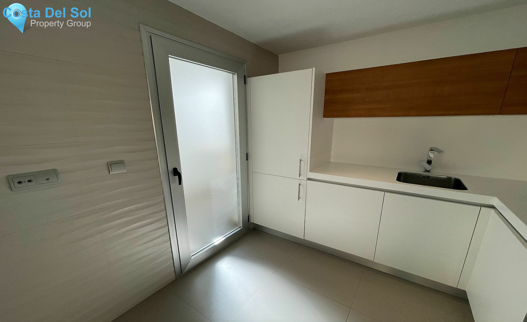 Middle Floor Apartment in San Pedro de Alcántara-1143589