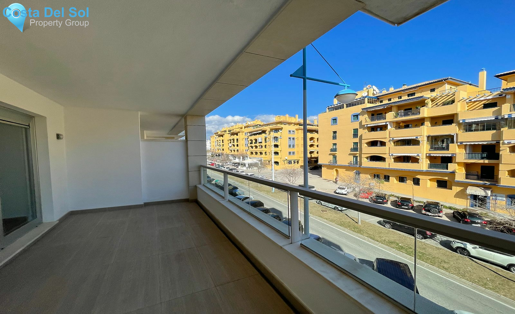 Middle Floor Apartment in San Pedro de Alcántara-1143592
