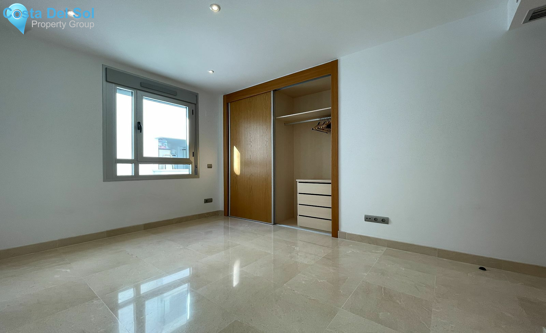 Middle Floor Apartment in San Pedro de Alcántara-1143594