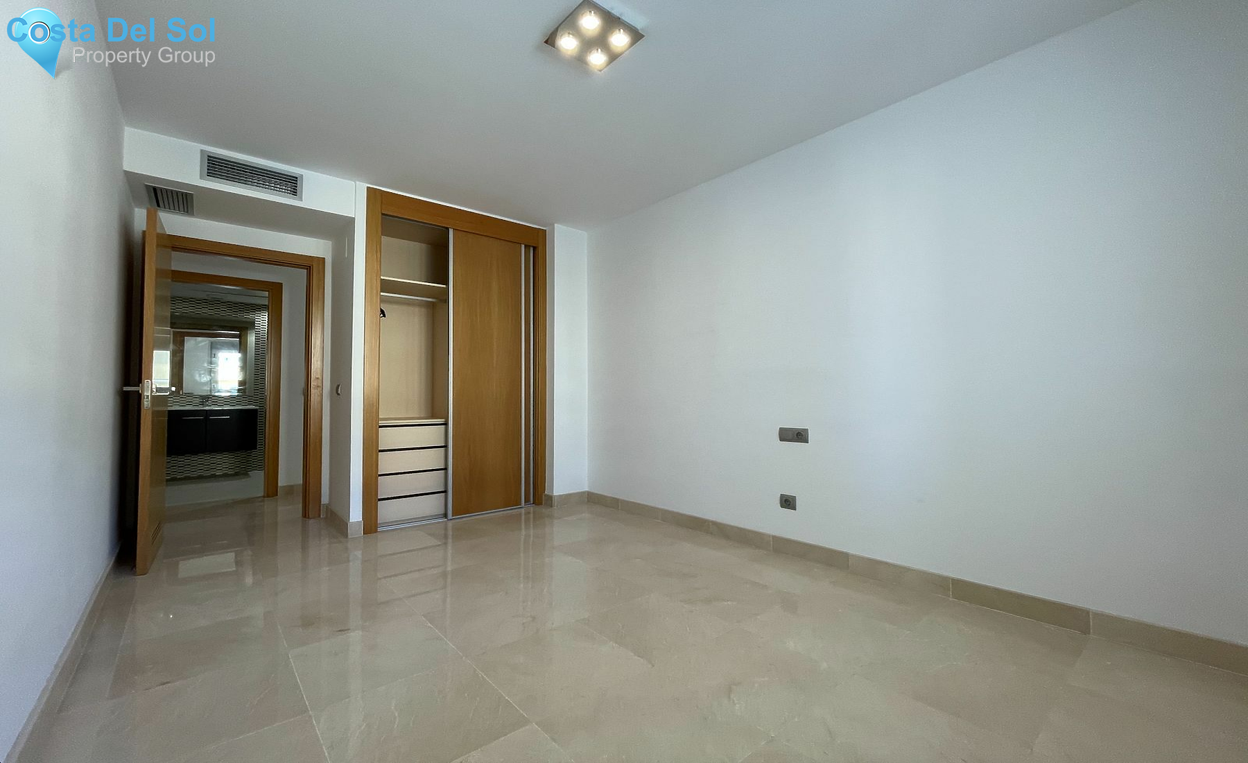 Middle Floor Apartment in San Pedro de Alcántara-1143597