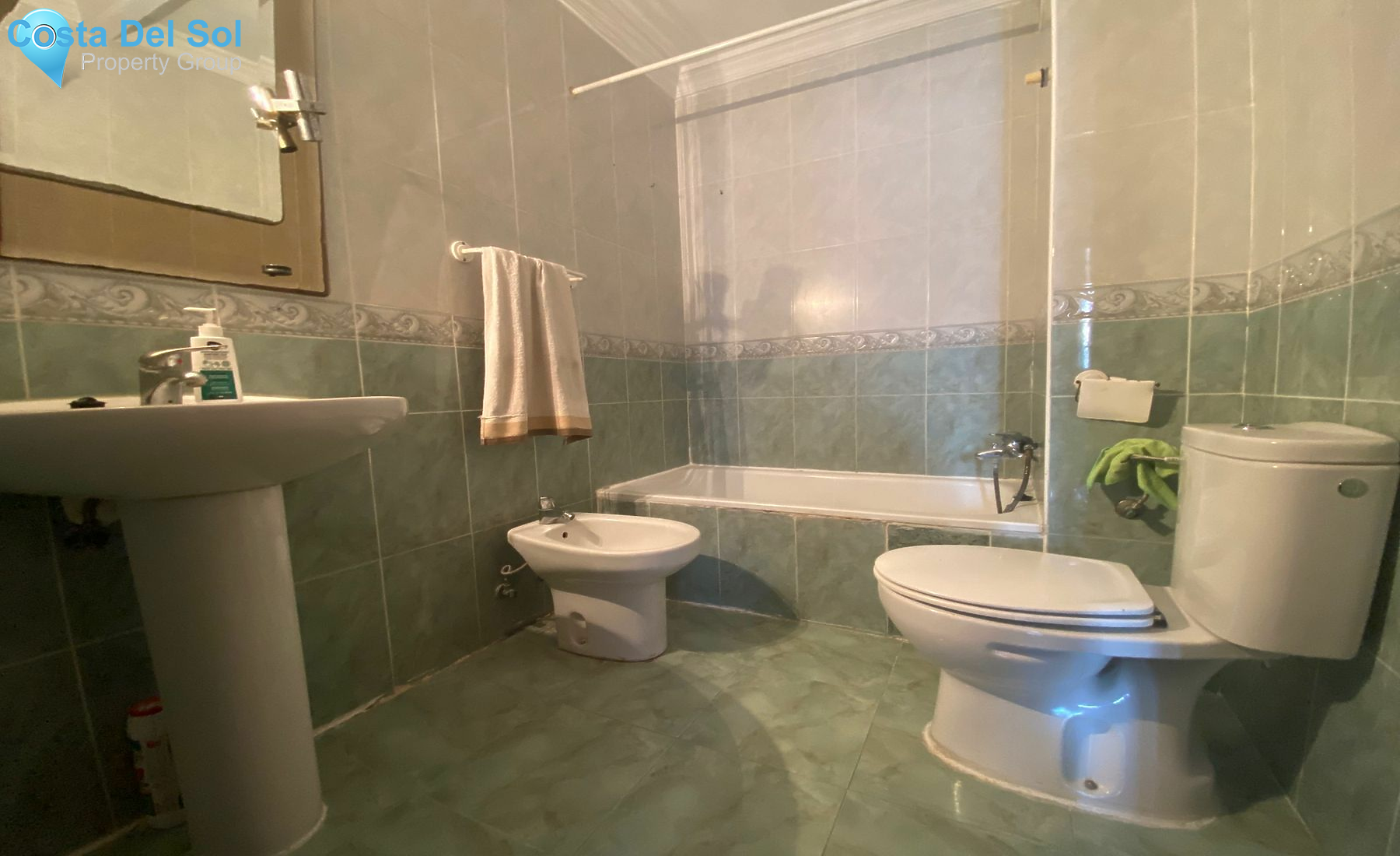 Middle Floor Apartment in San Pedro de Alcántara-1171036