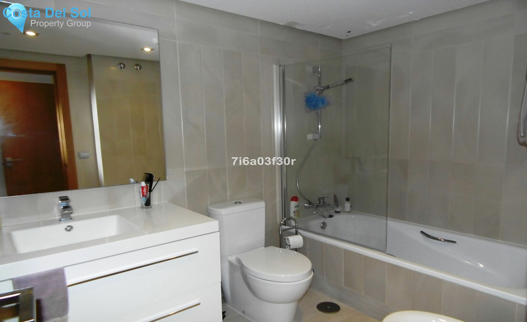 Middle Floor Apartment in Marbella-1388570