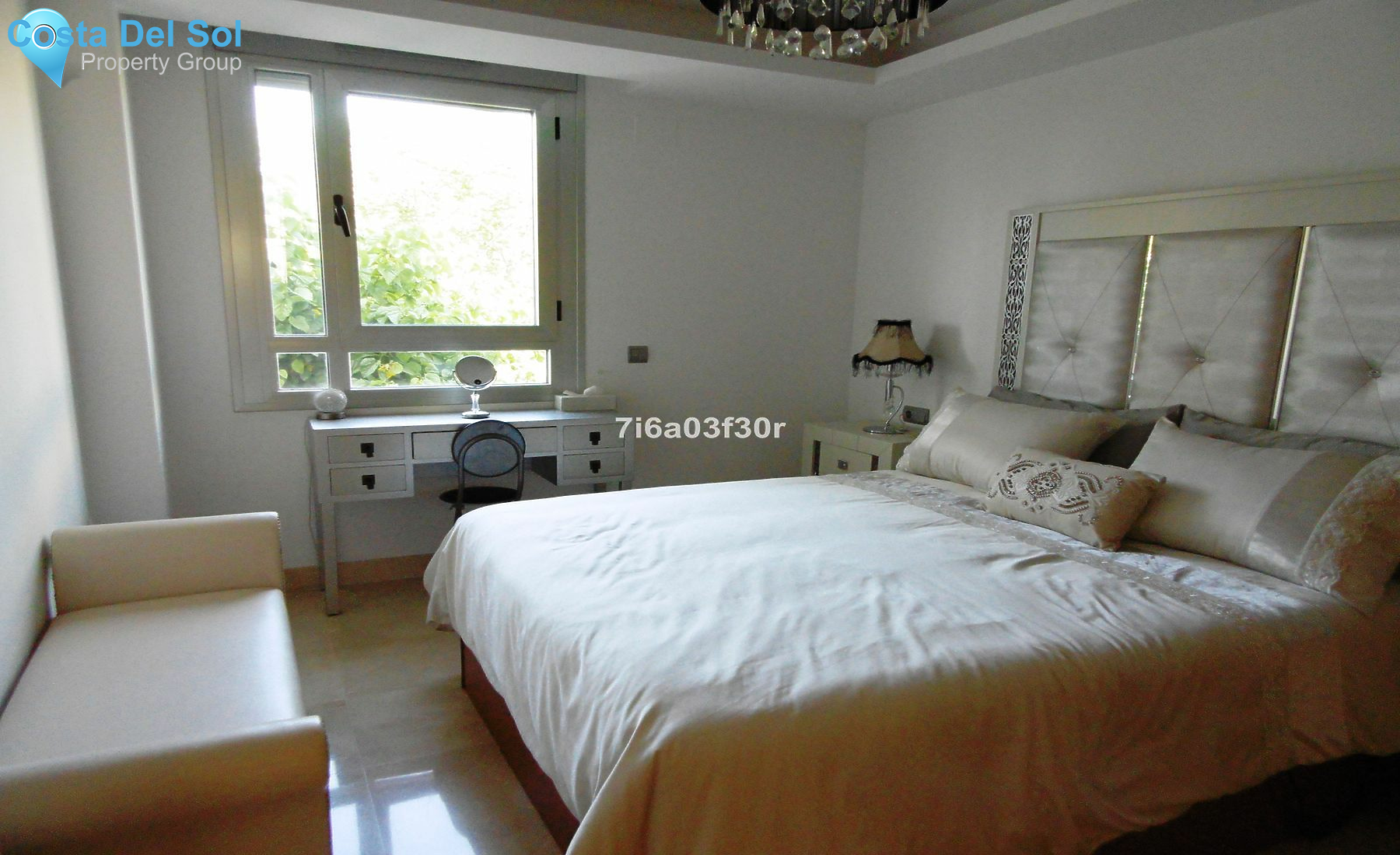 Middle Floor Apartment in Marbella-1388566