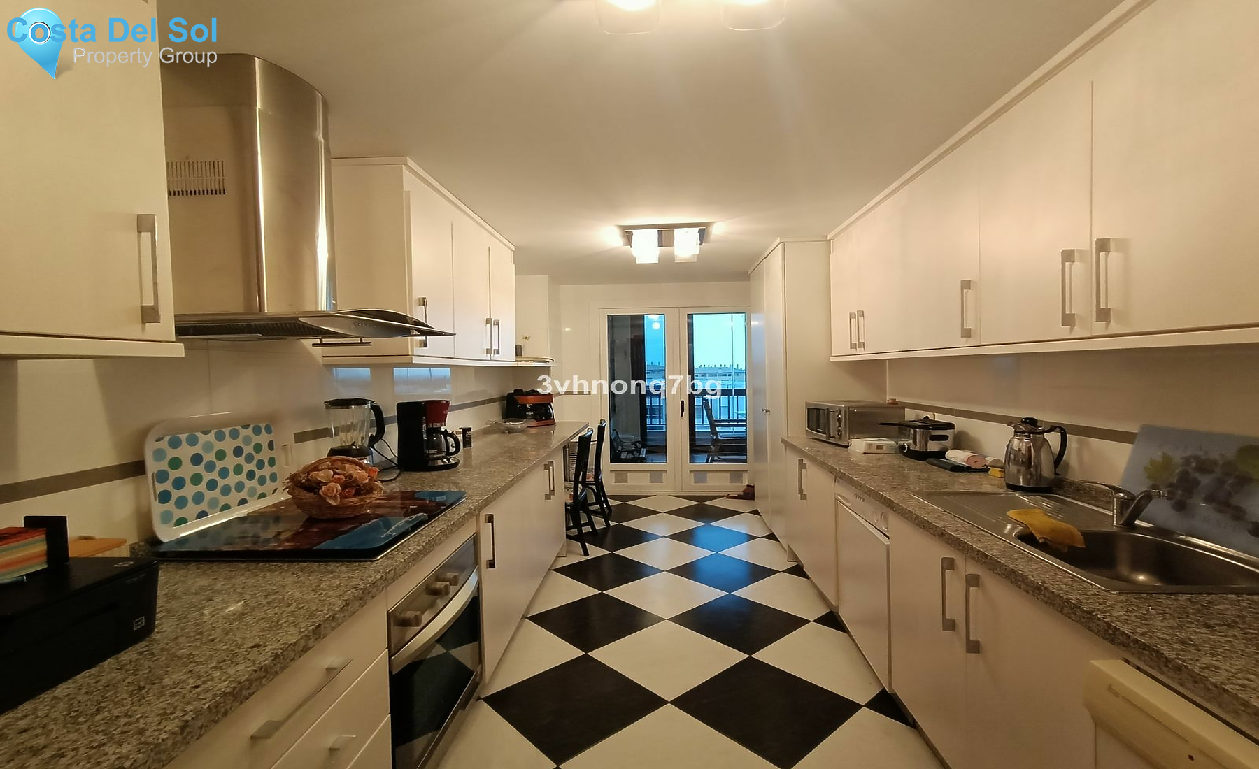 Middle Floor Apartment in San Pedro de Alcántara-1544679