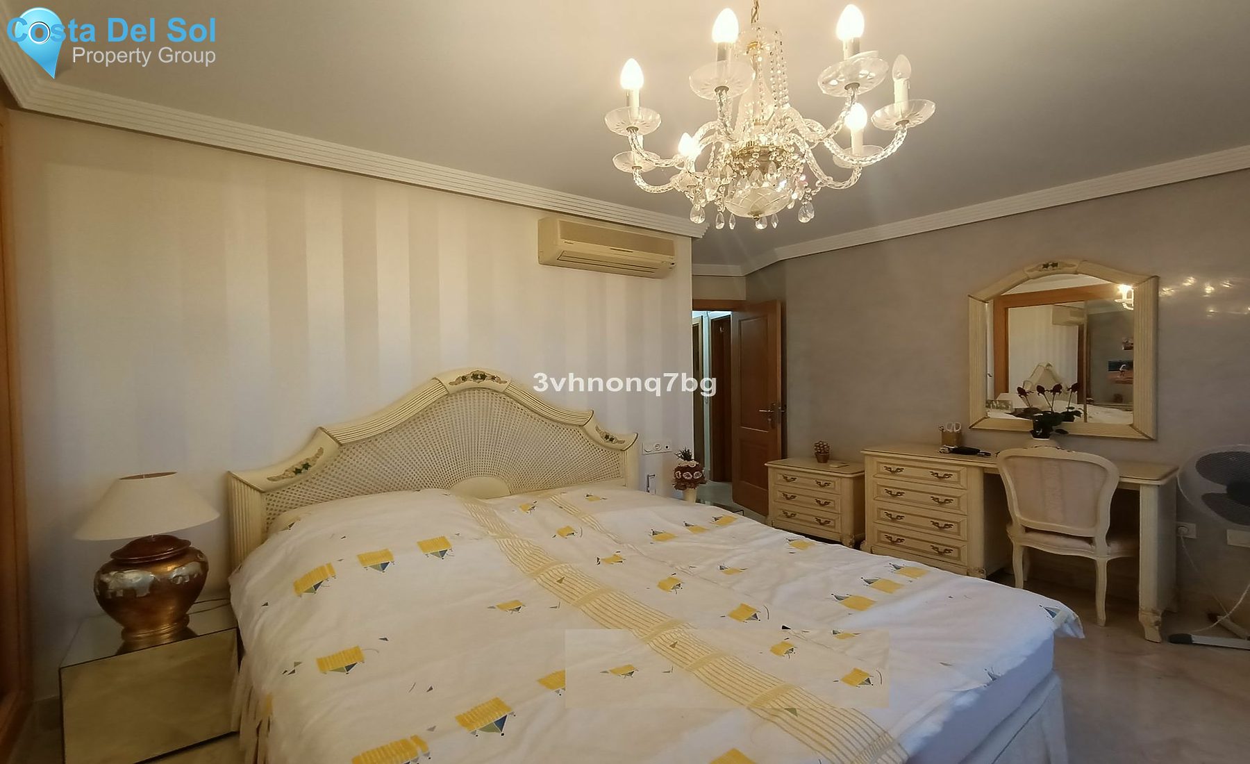 Middle Floor Apartment in San Pedro de Alcántara-1544685