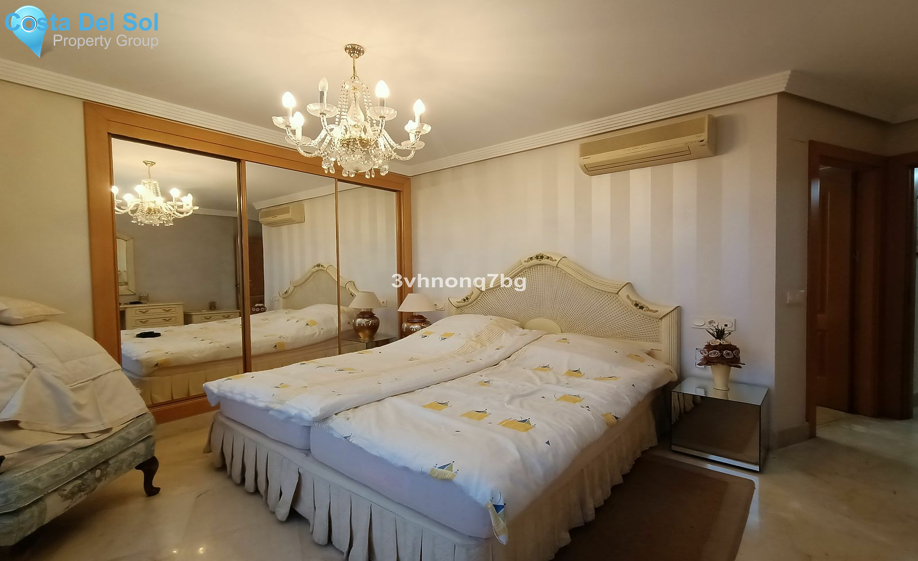 Middle Floor Apartment in San Pedro de Alcántara-1544686