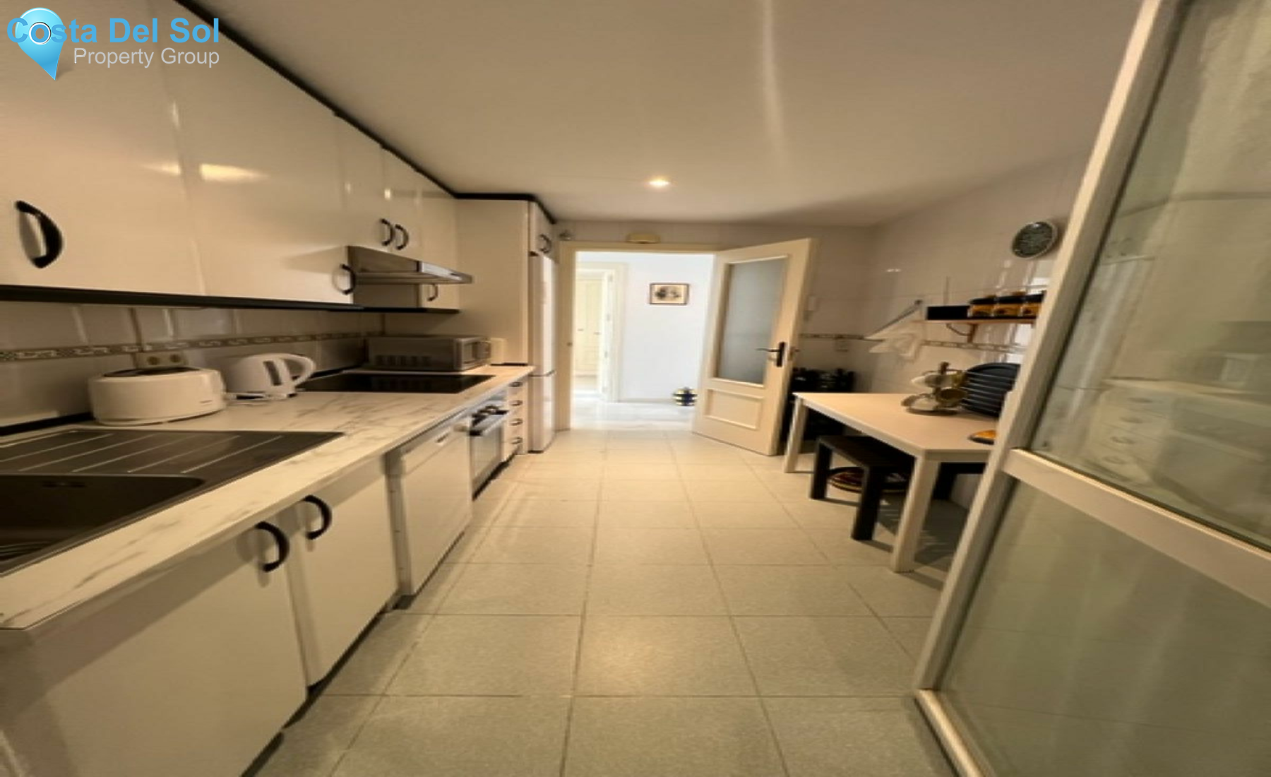 Middle Floor Apartment in San Pedro de Alcántara-1549982