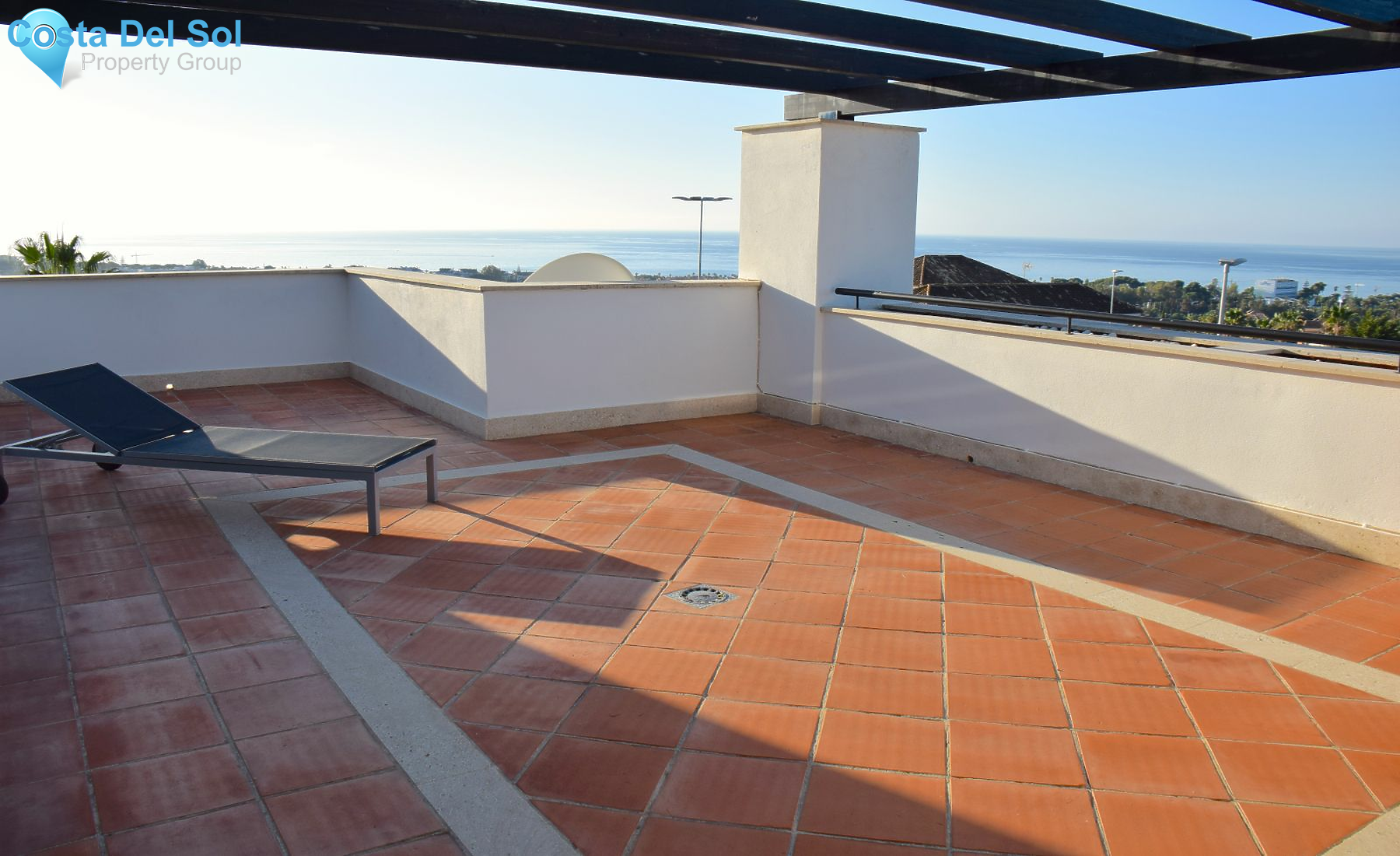 Middle Floor Apartment in Santa Clara-1148225