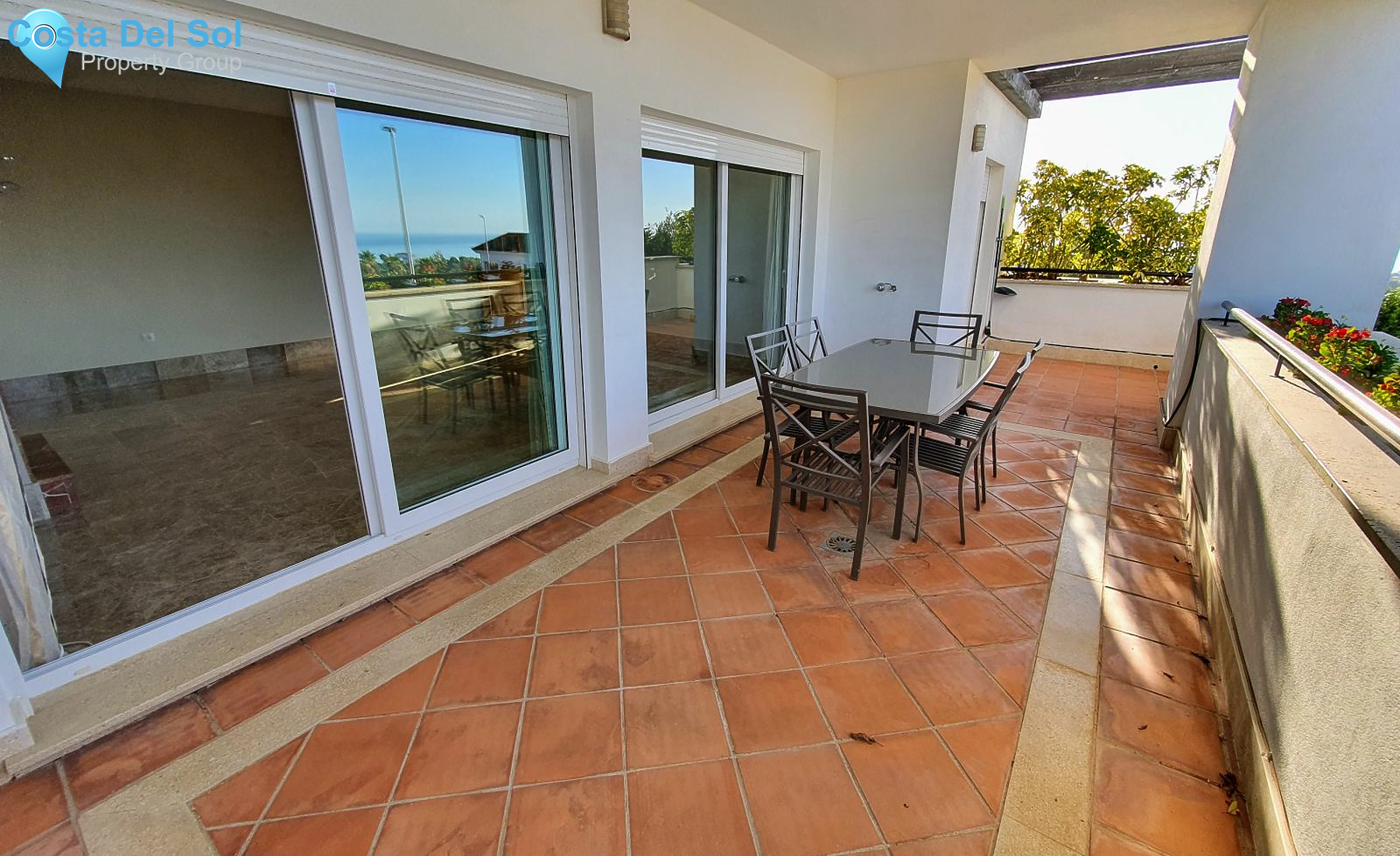 Middle Floor Apartment in Santa Clara-1148227