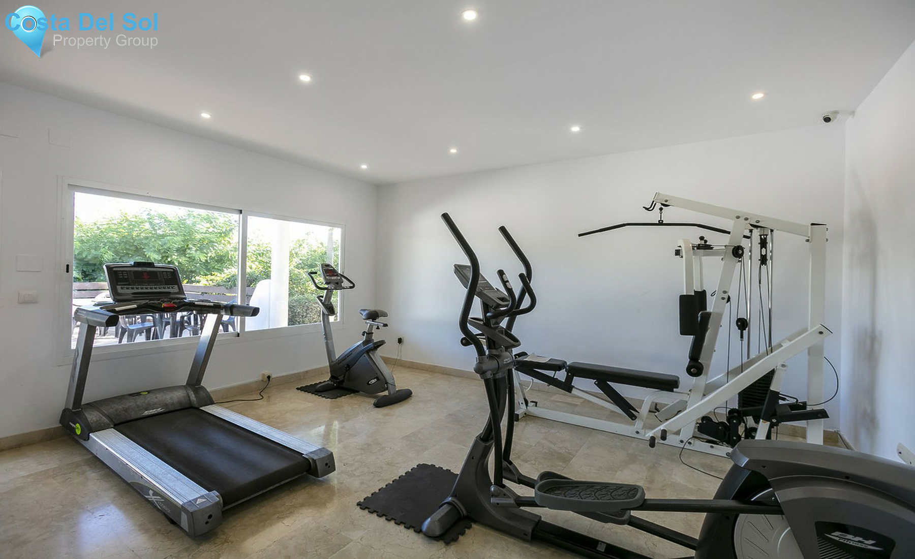 Middle Floor Apartment in Selwo