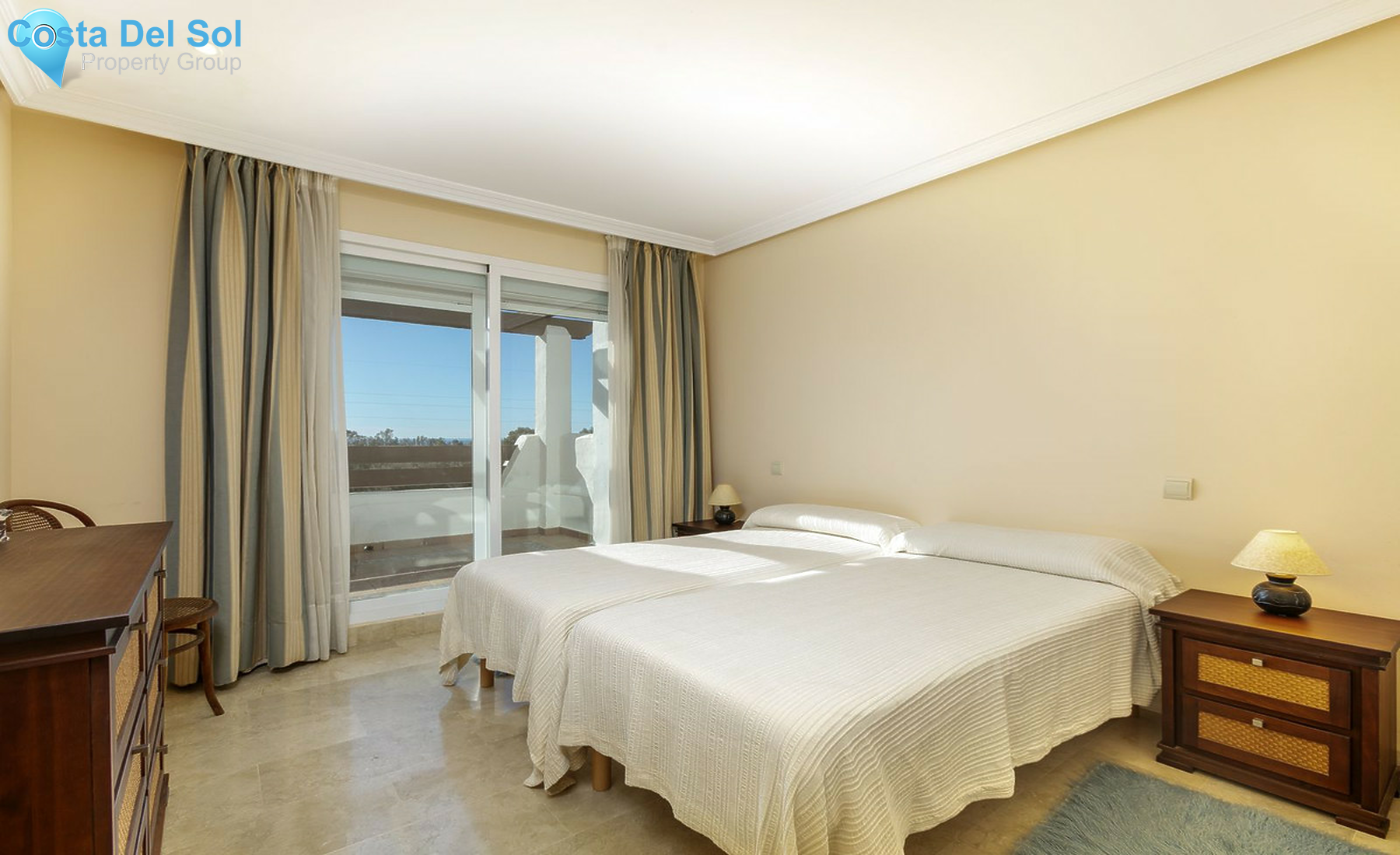 Middle Floor Apartment in Selwo-1434799