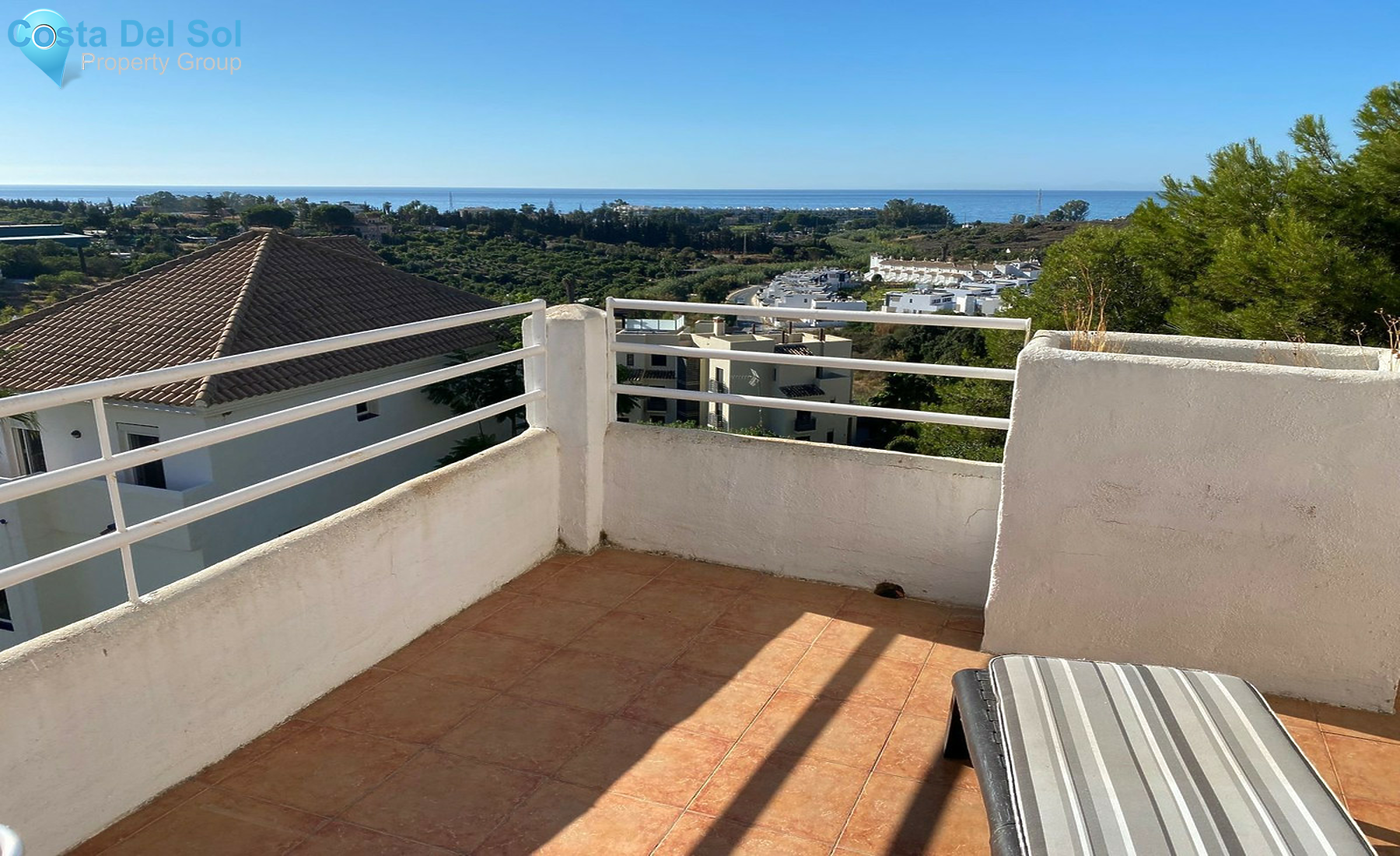 Middle Floor Apartment in Selwo-1500707