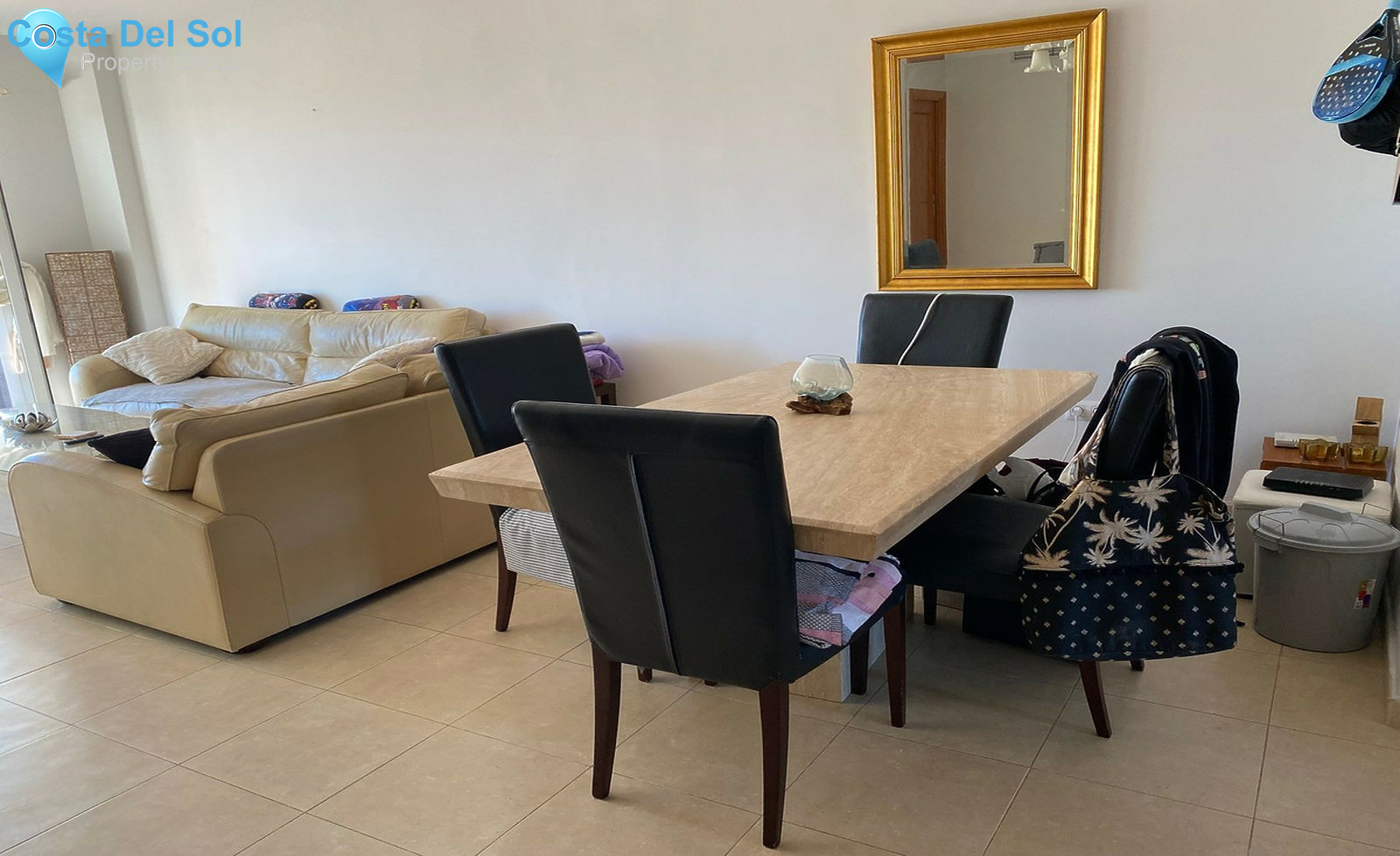 Middle Floor Apartment in Selwo-1500718