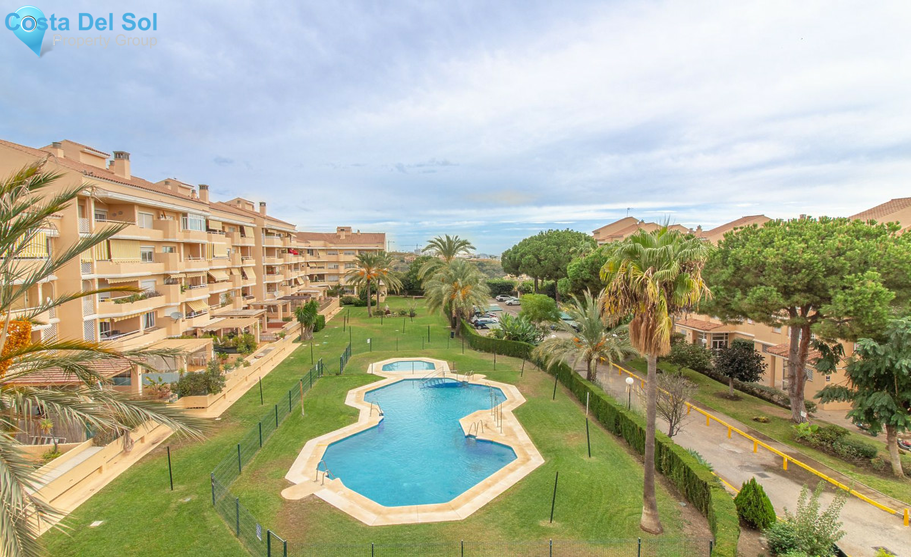 Middle Floor Apartment in Selwo-1501979