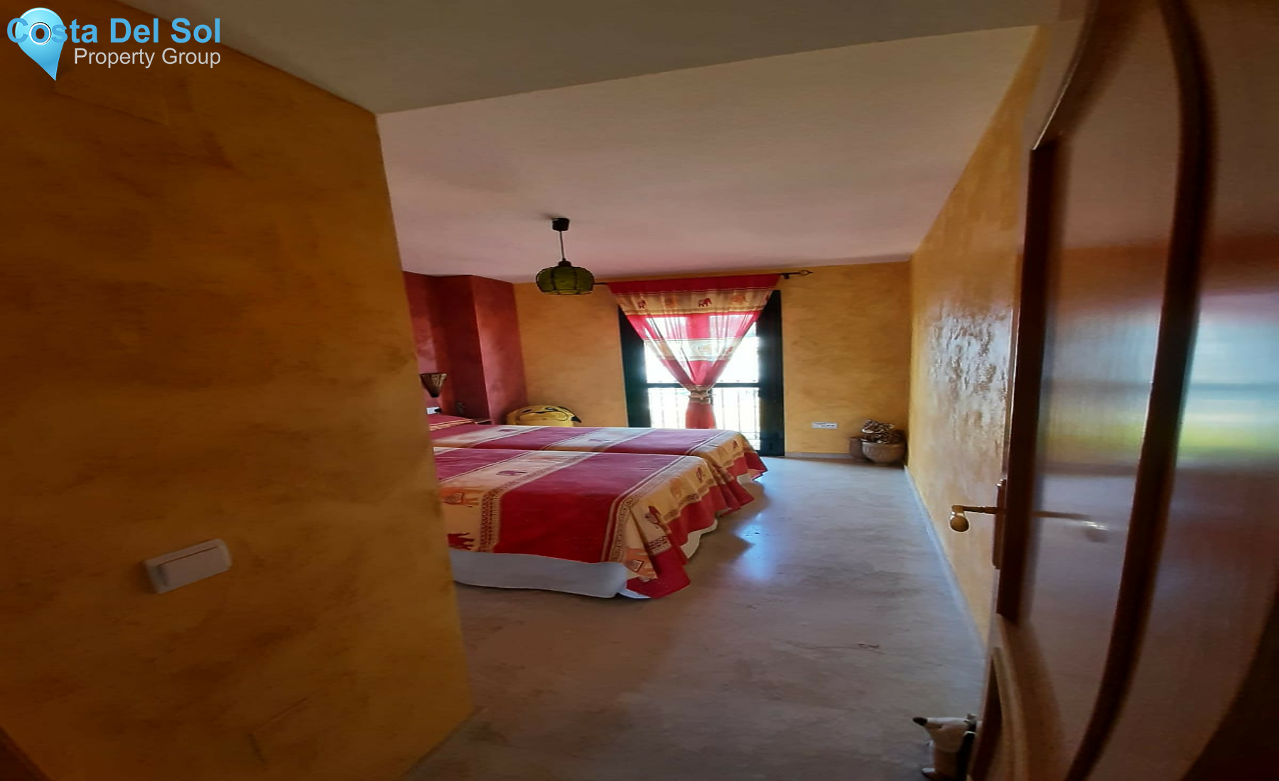 Middle Floor Apartment in Selwo-1503718