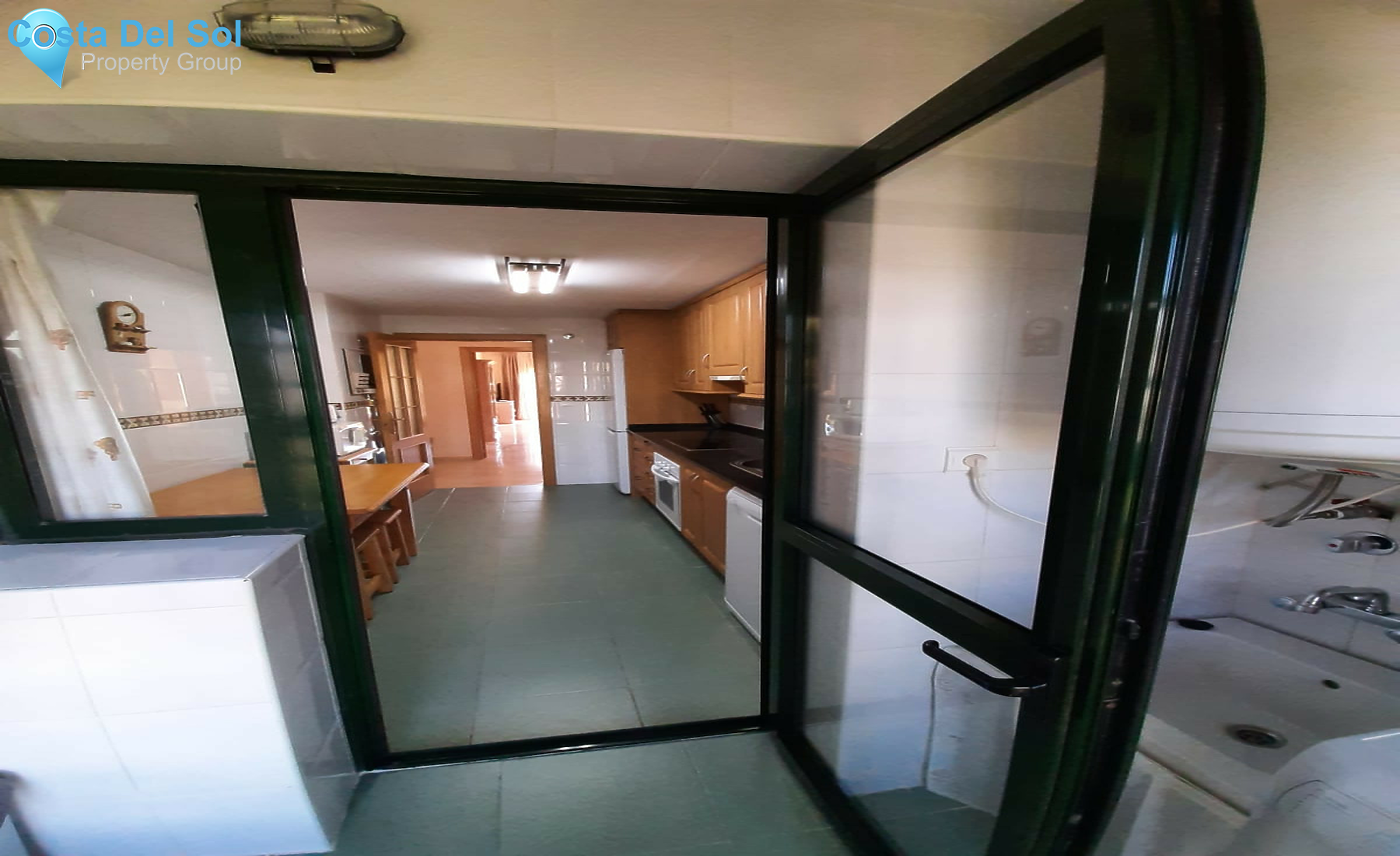 Middle Floor Apartment in Selwo-1503710