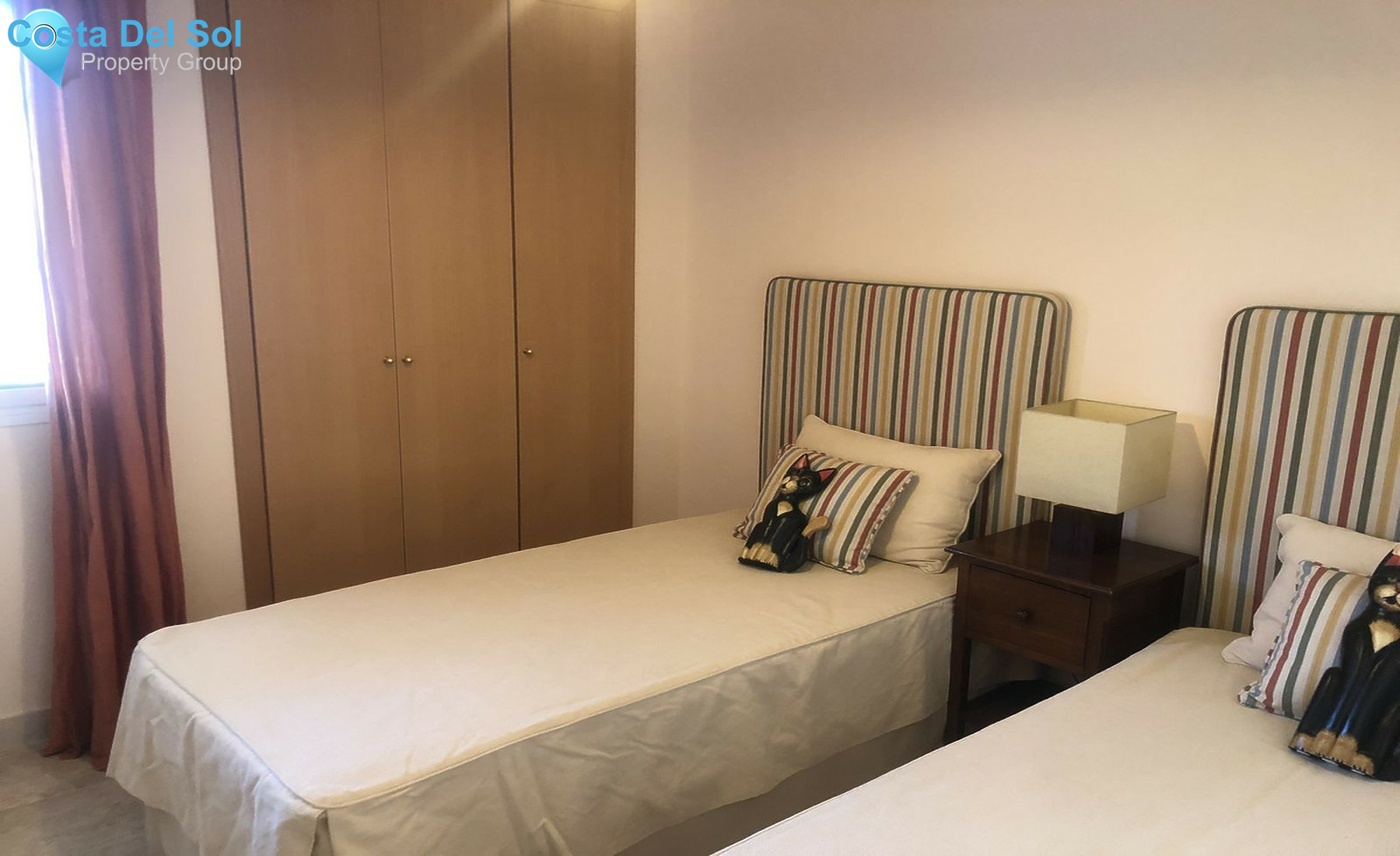 Middle Floor Apartment in Selwo-1512147