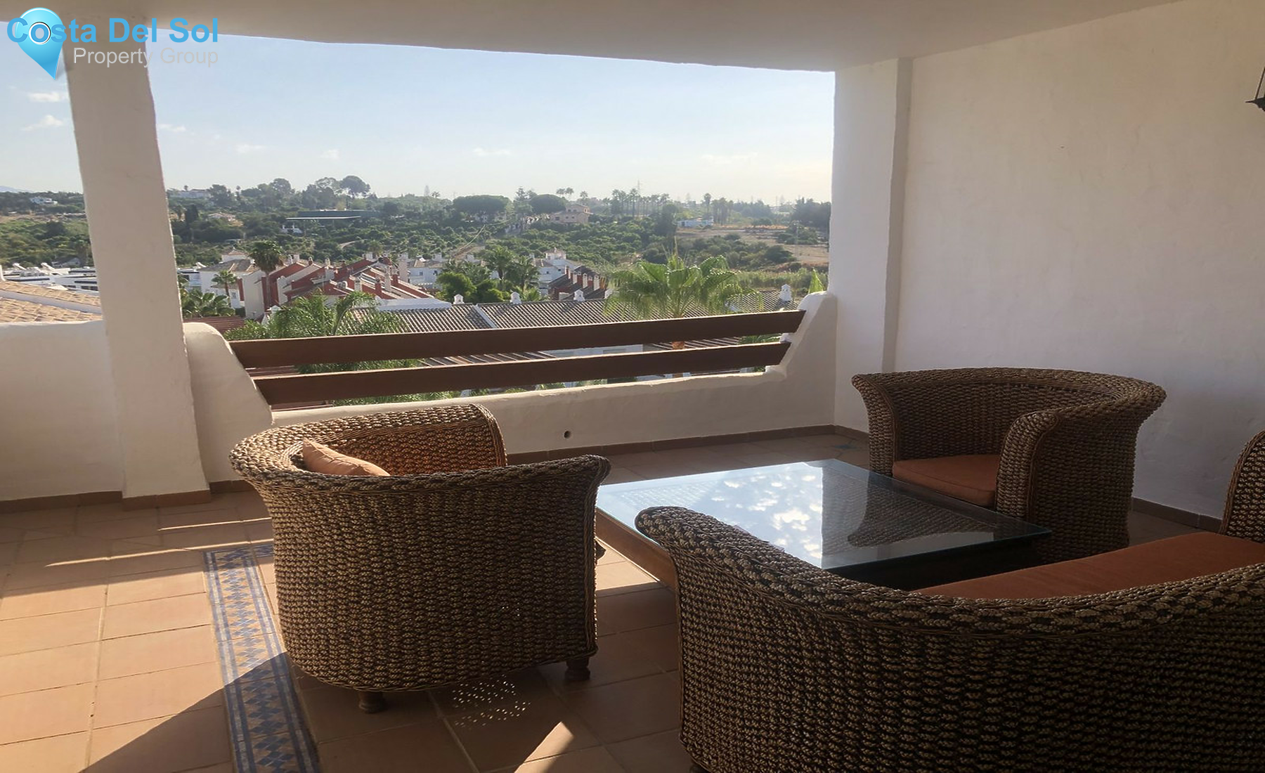 Middle Floor Apartment in Selwo-1512139