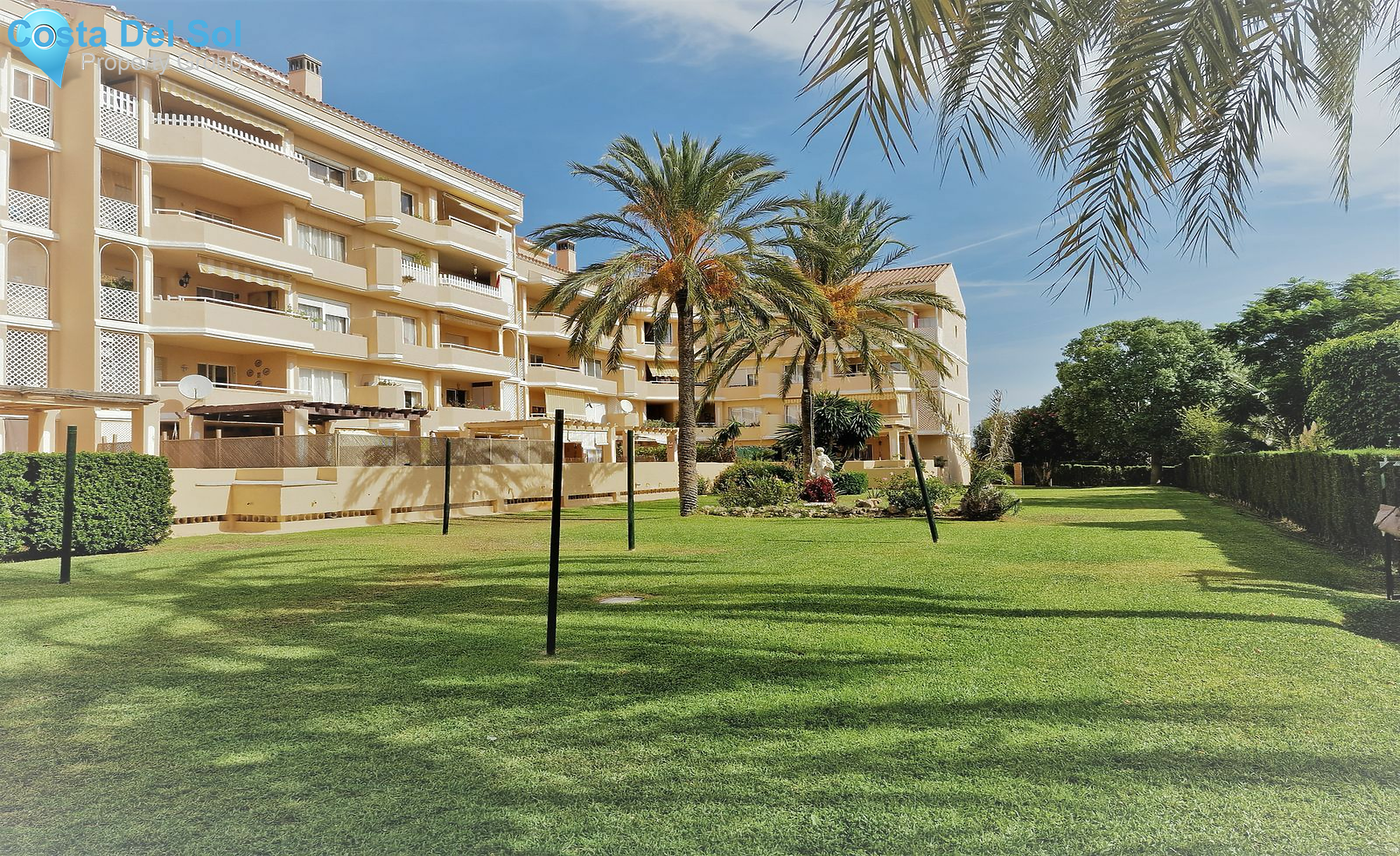 Middle Floor Apartment in Selwo-1465314