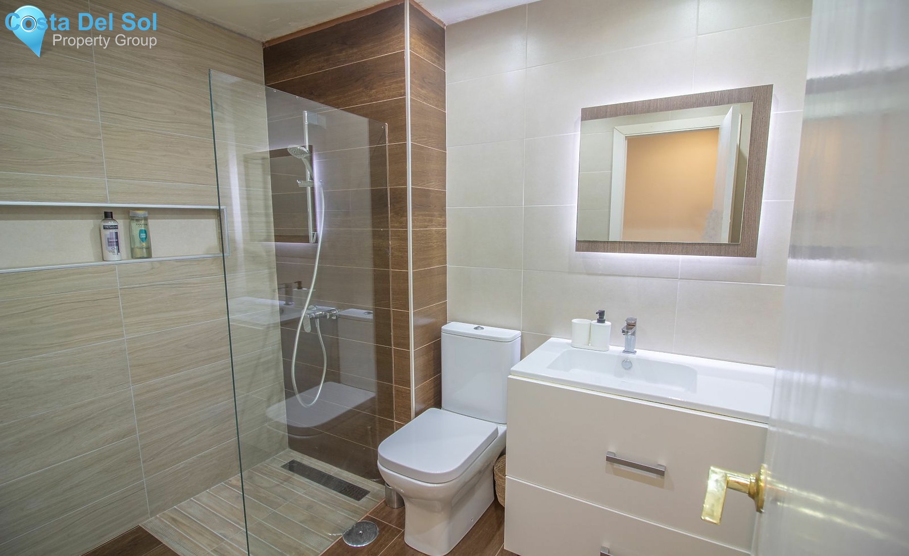 Middle Floor Apartment in Selwo-1515510