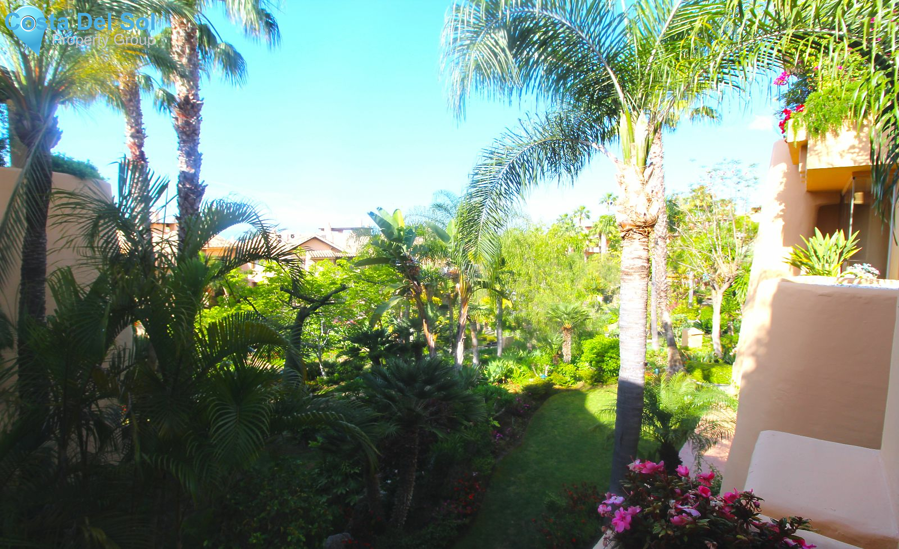 Middle Floor Apartment in Sierra Blanca-1153616