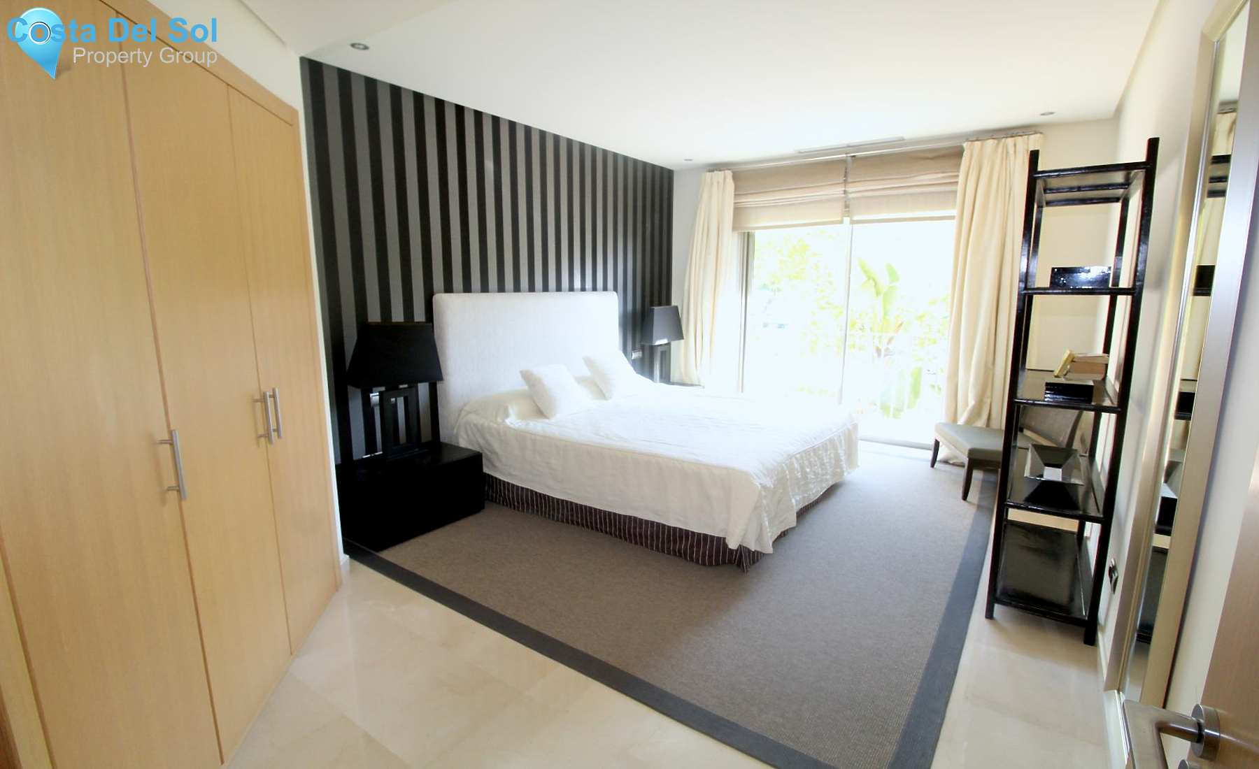 Middle Floor Apartment in Sierra Blanca-1153609