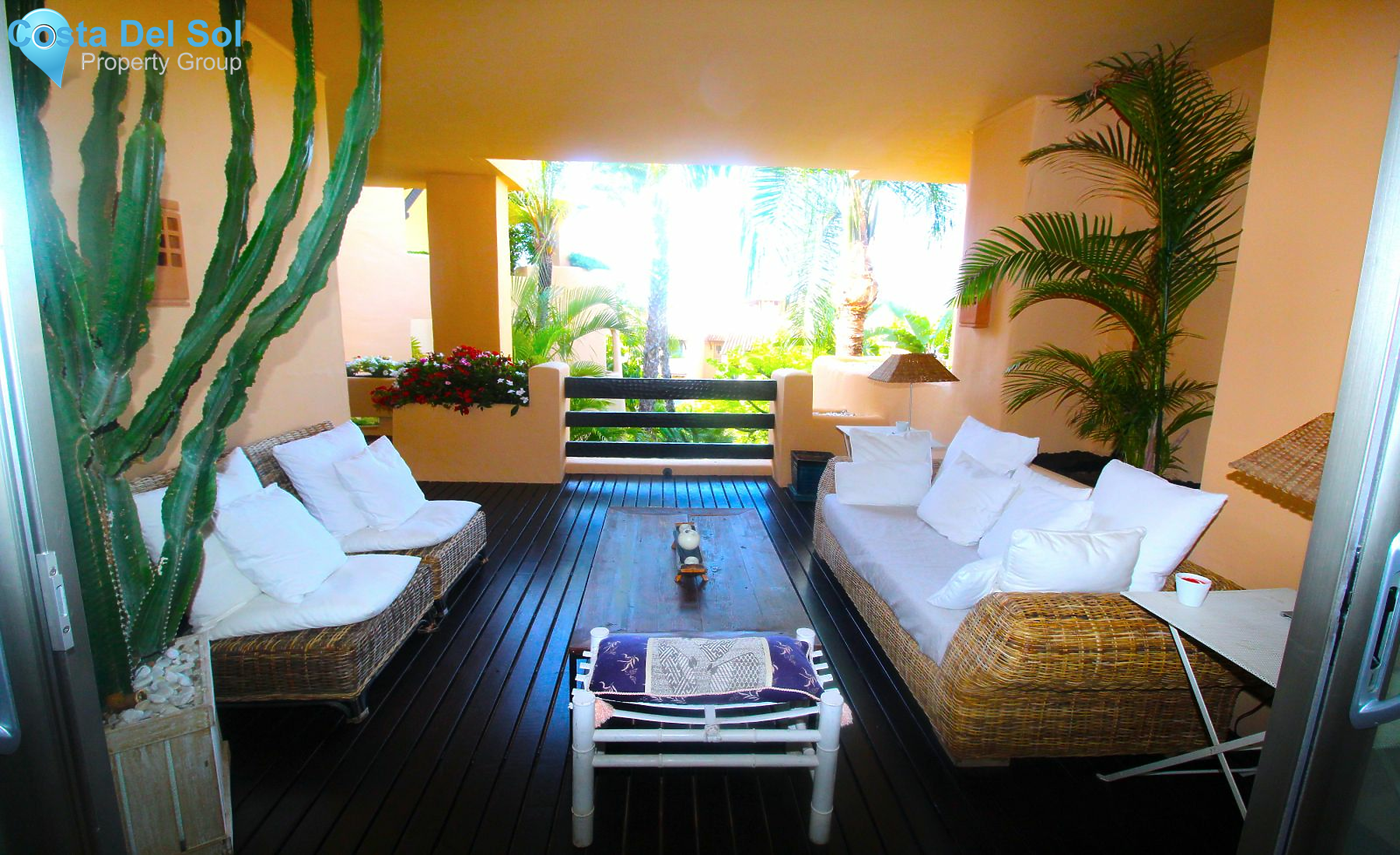 Middle Floor Apartment in Sierra Blanca-1153611