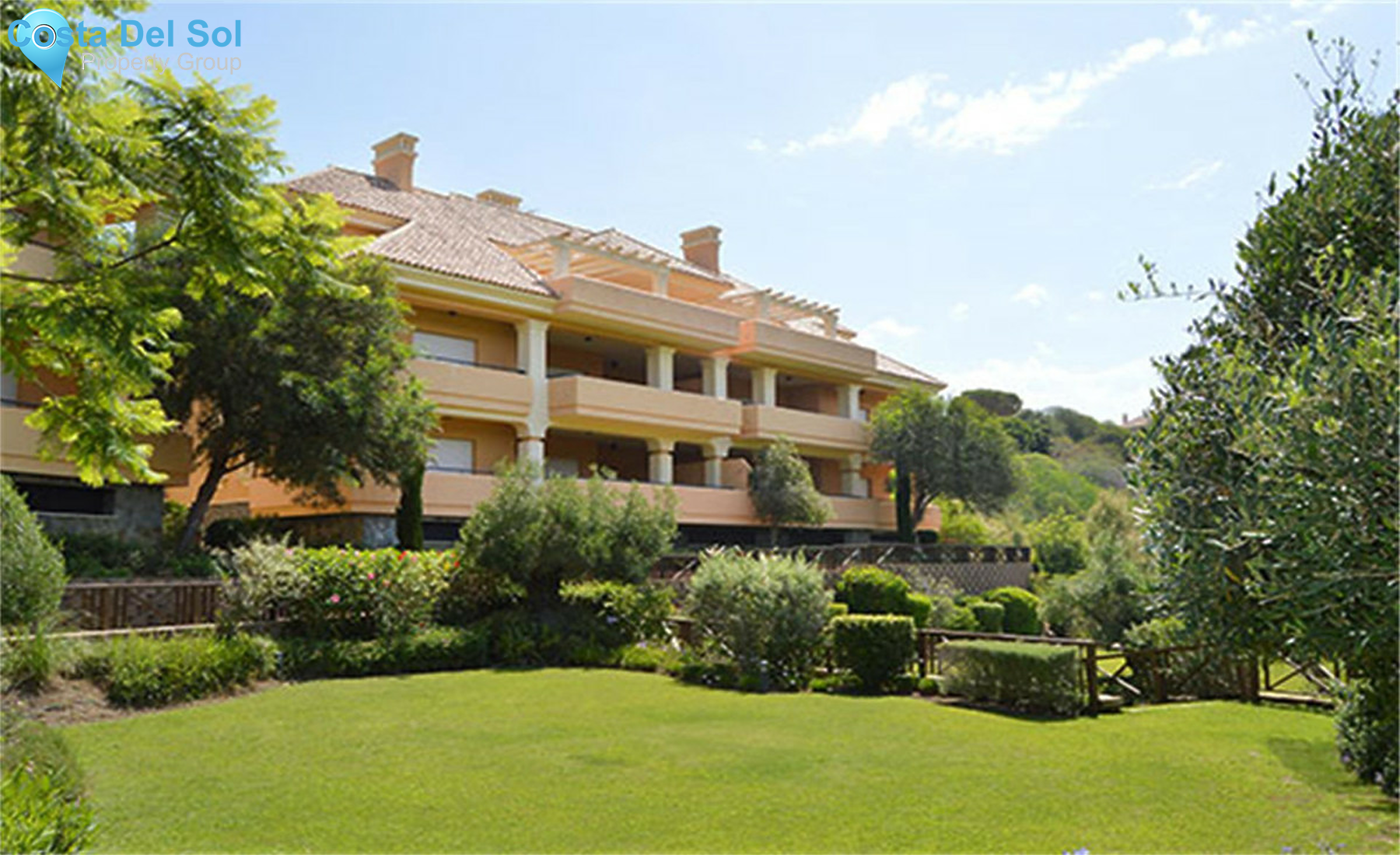 Middle Floor Apartment in Sotogrande Alto-1339071