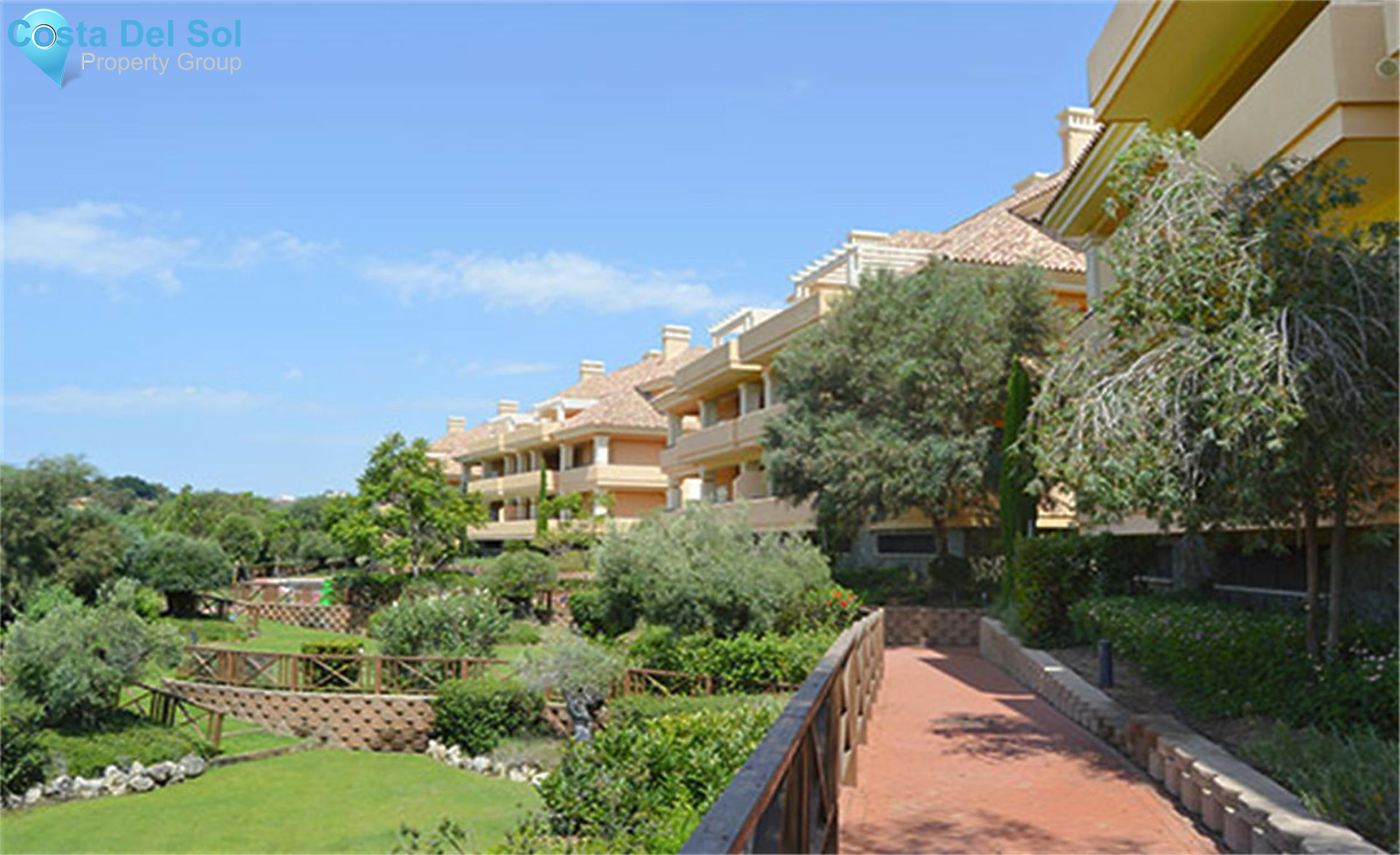 Middle Floor Apartment in Sotogrande Alto-1339066