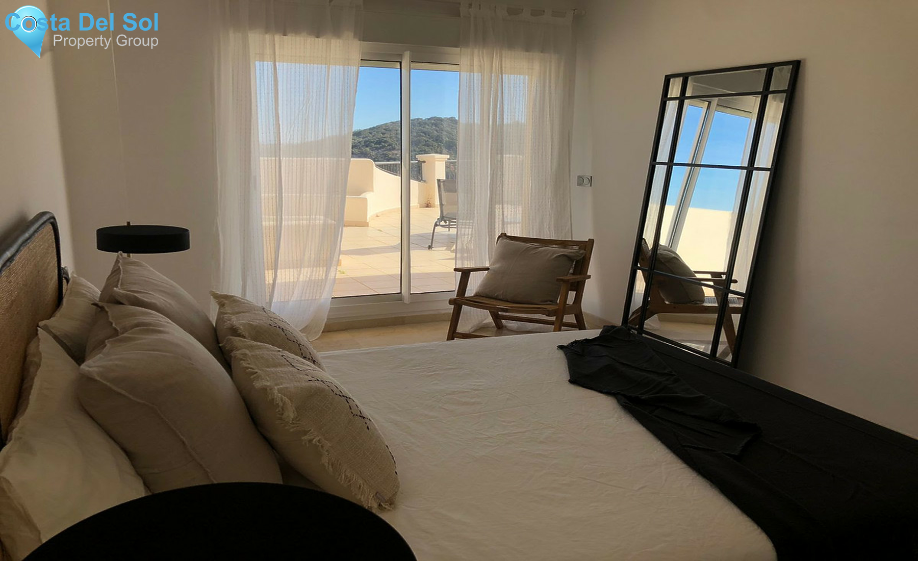 Middle Floor Apartment in Sotogrande-1306789