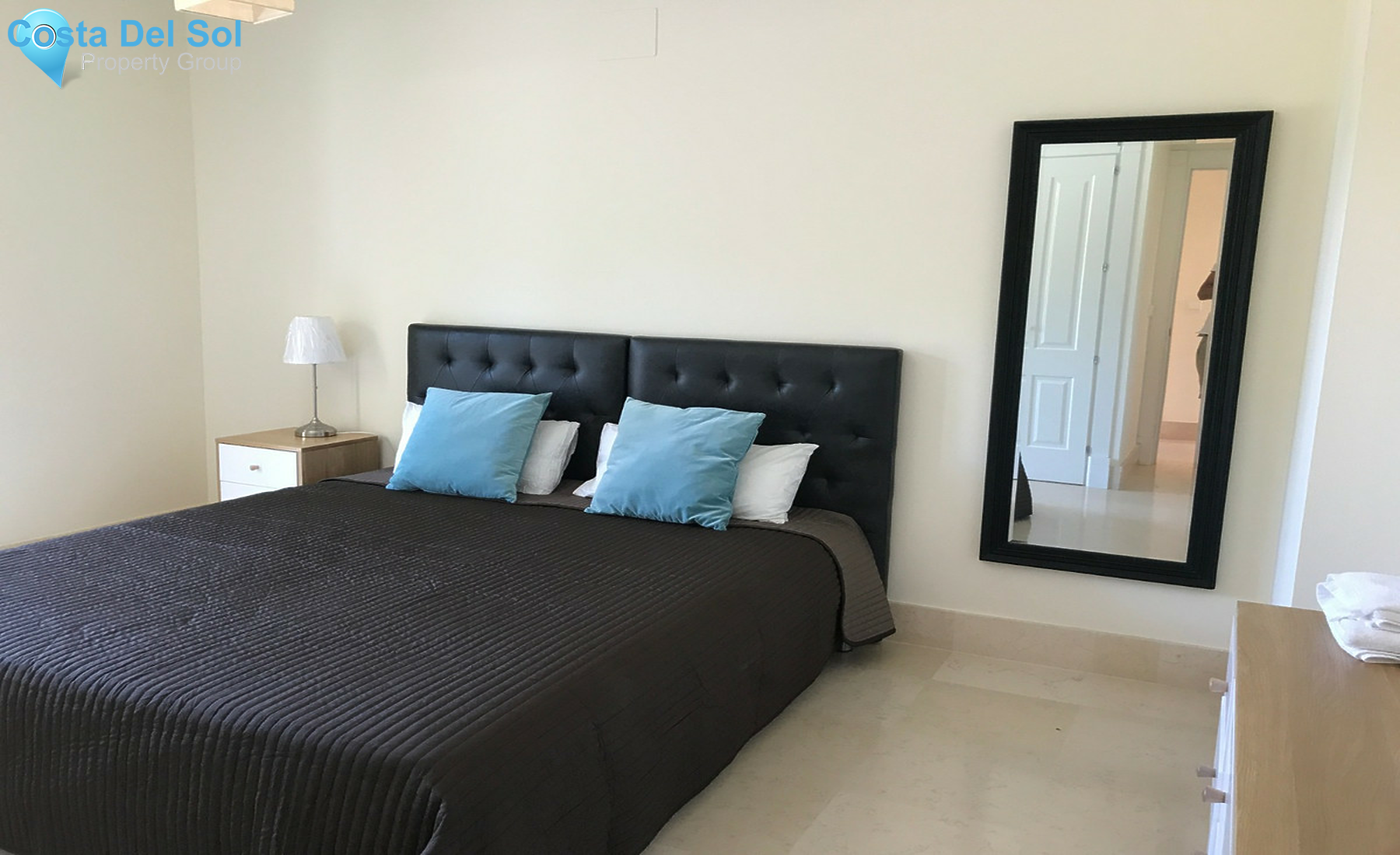 Middle Floor Apartment in Sotogrande Marina-1316039