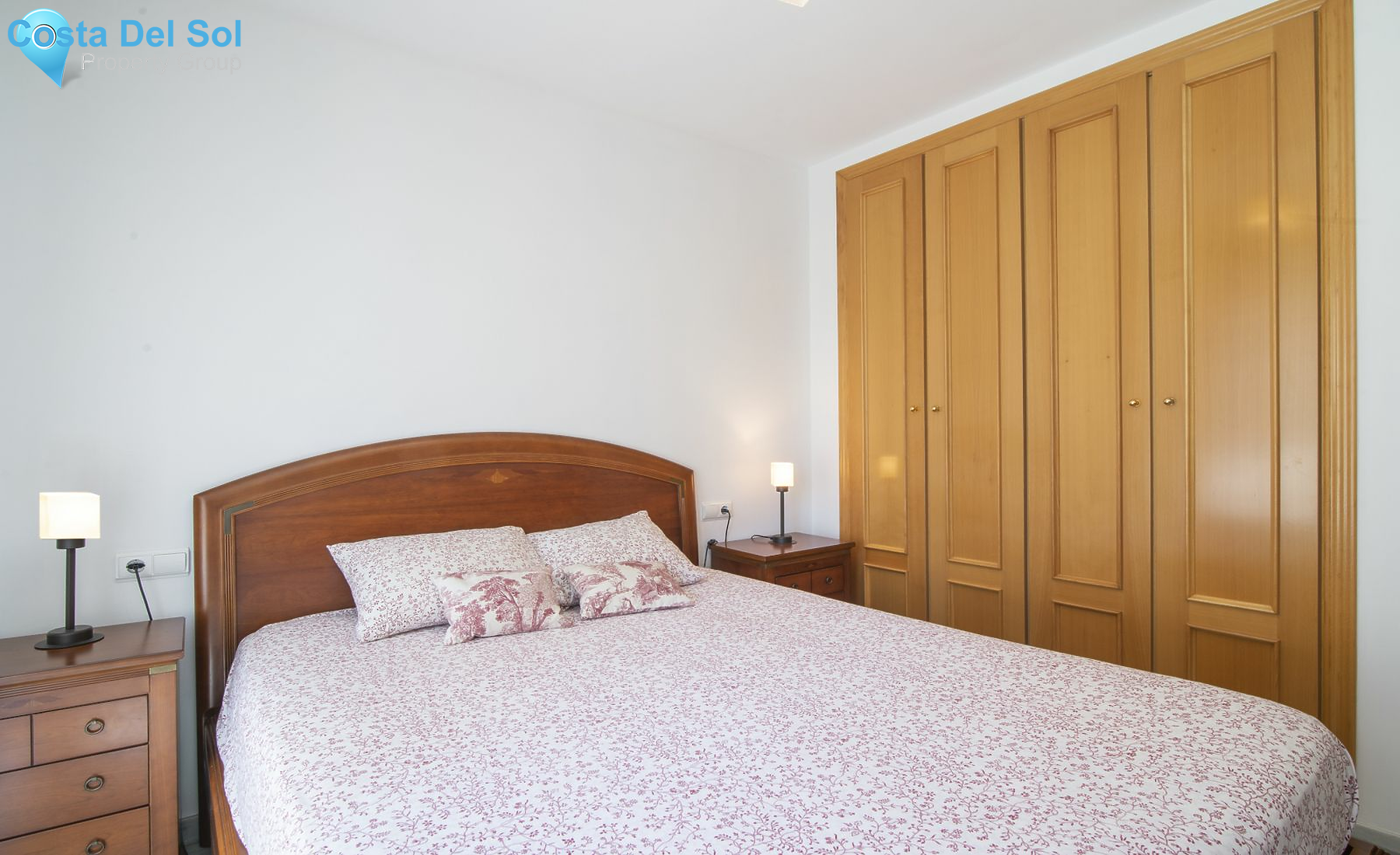 Middle Floor Apartment in Teatinos-1227514