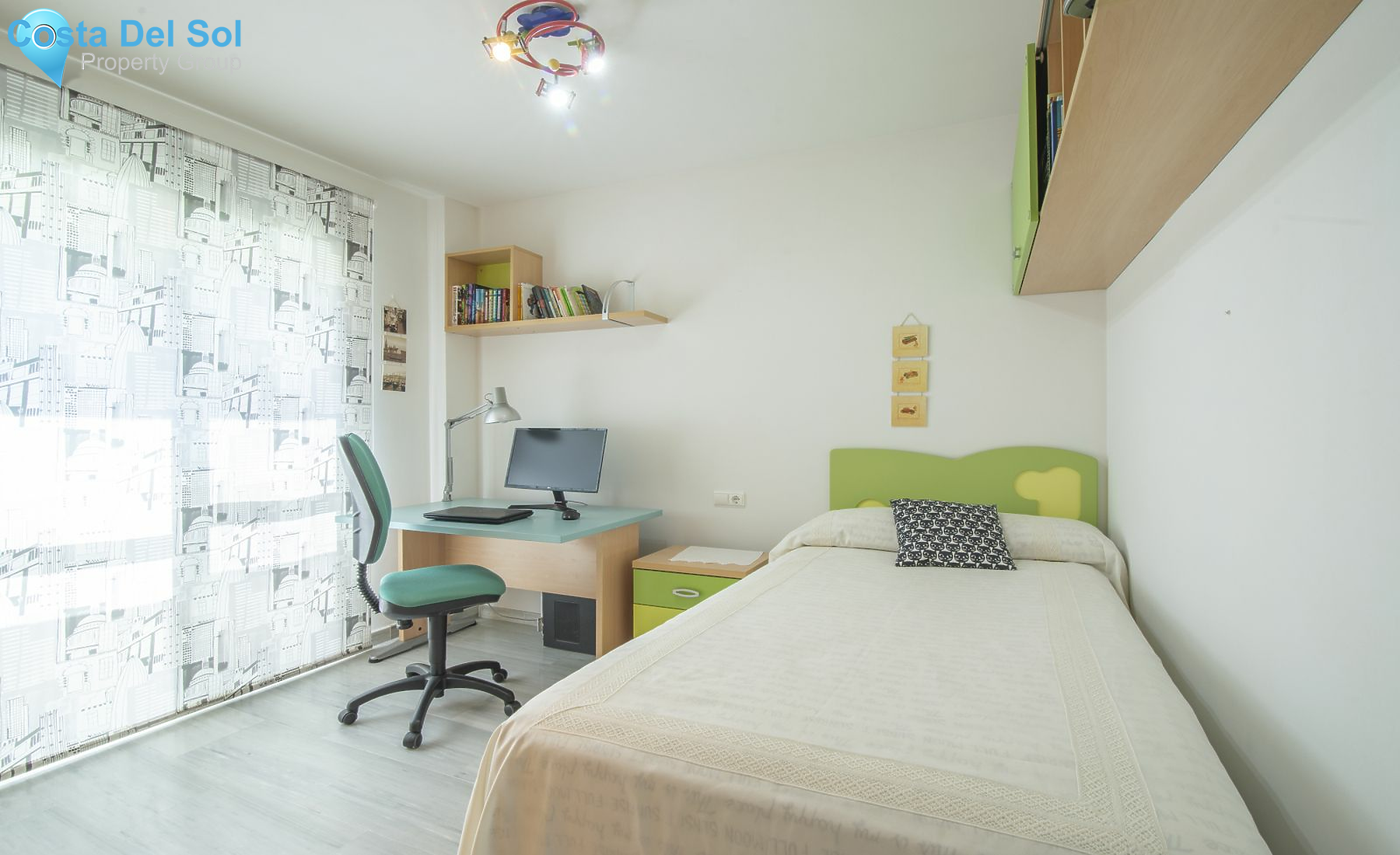 Middle Floor Apartment in Teatinos-1227509