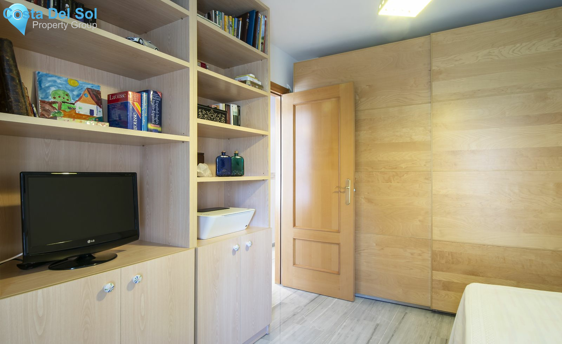 Middle Floor Apartment in Teatinos-1227510