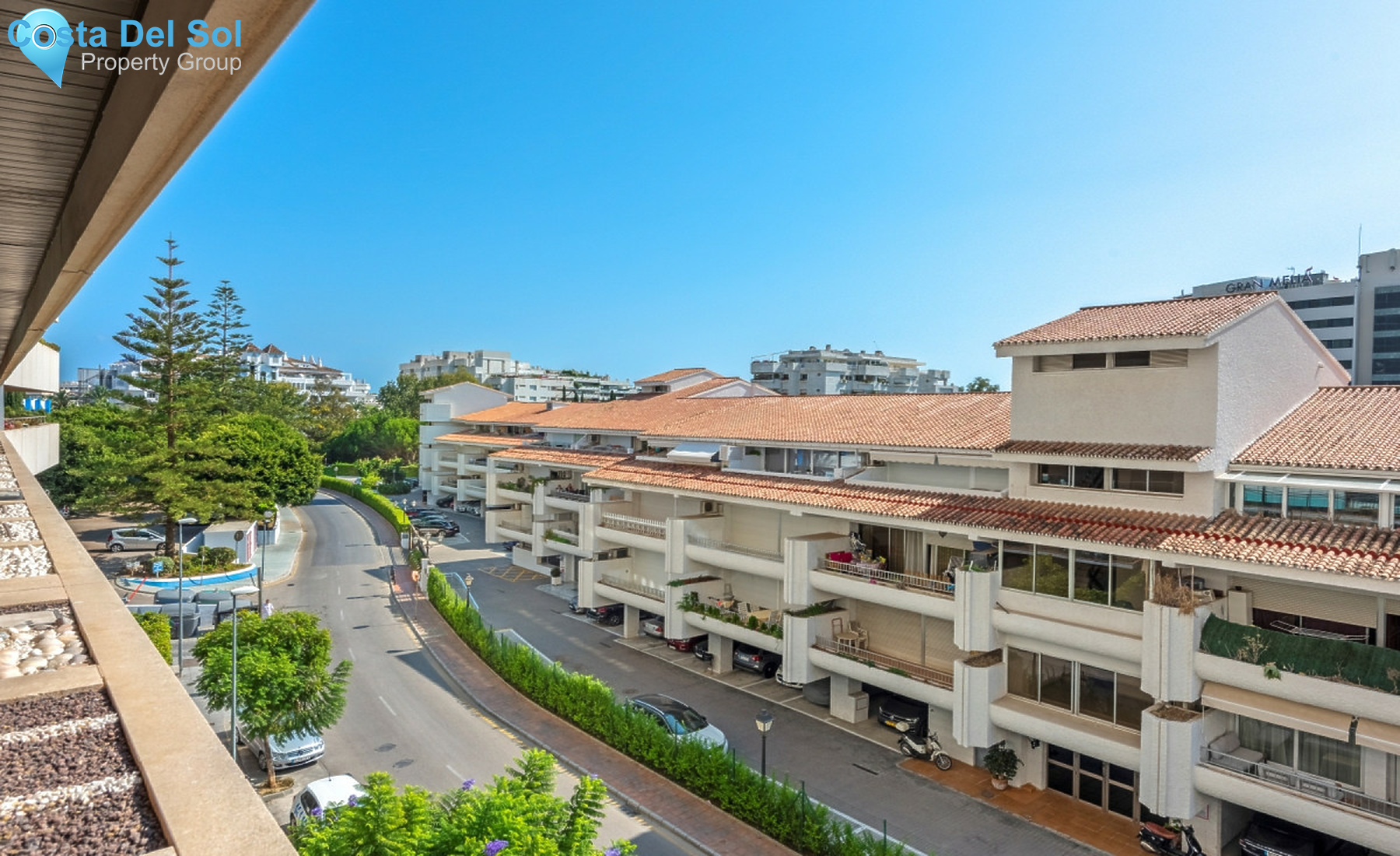 Middle Floor Apartment in The Golden Mile