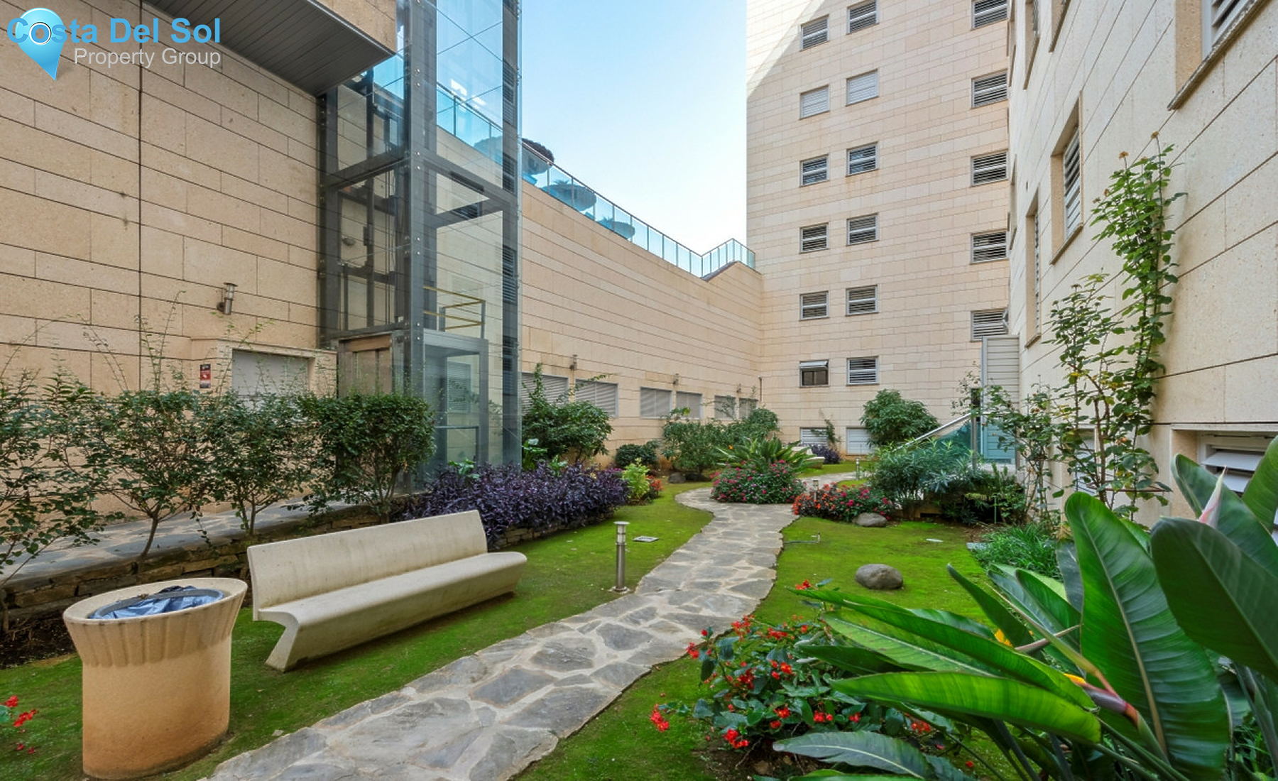 Middle Floor Apartment in The Golden Mile-1246220
