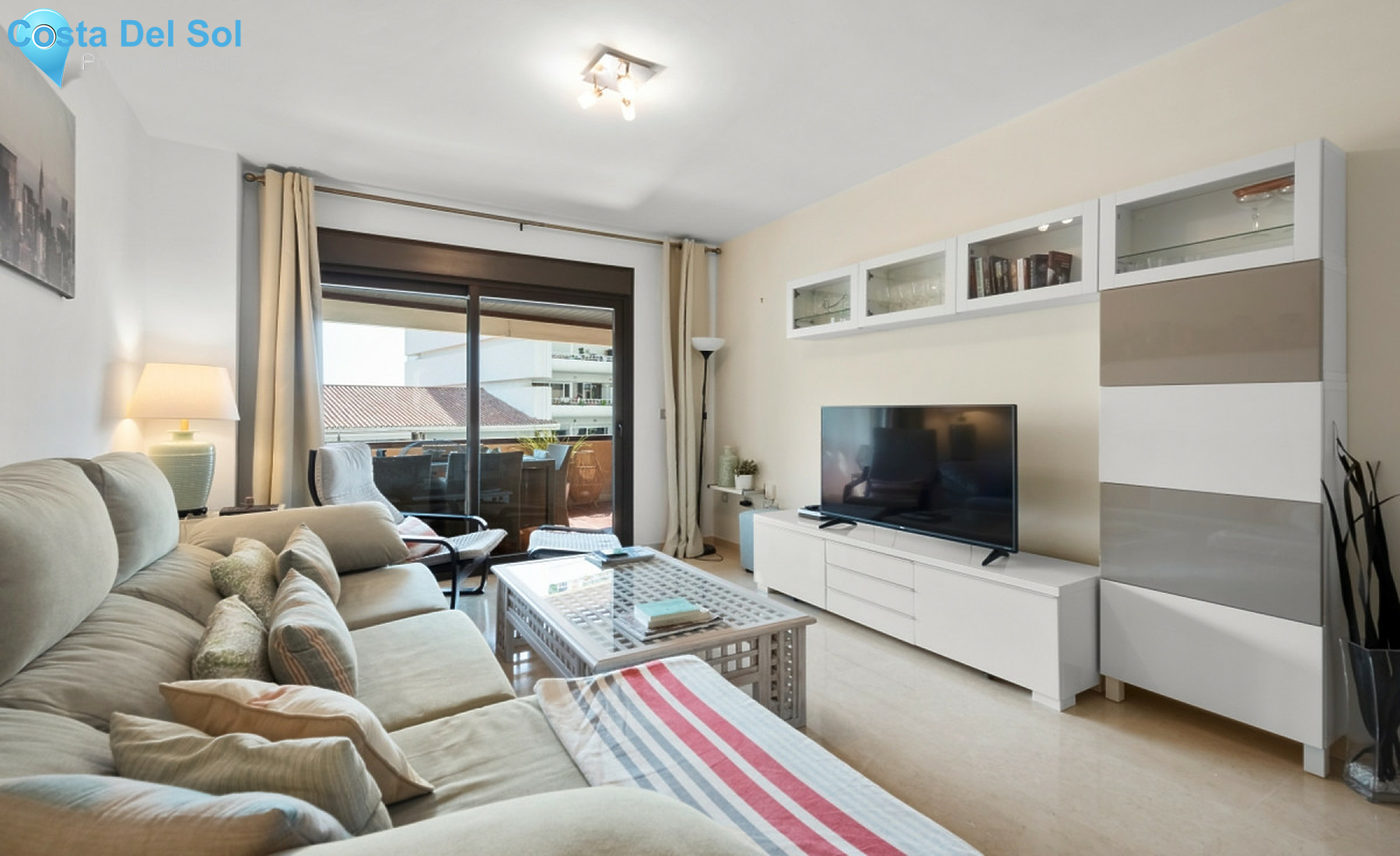 Middle Floor Apartment in The Golden Mile-1246207