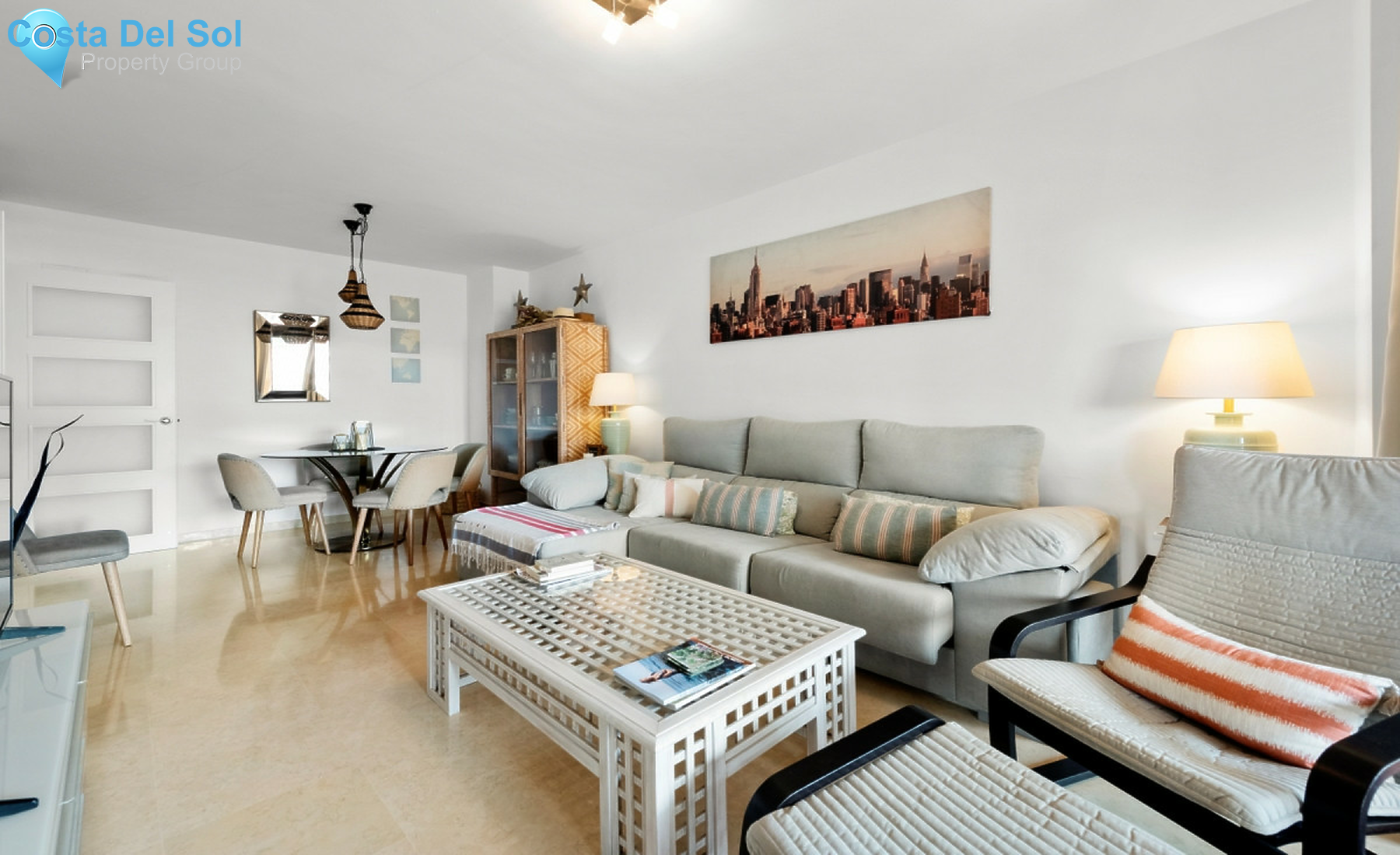 Middle Floor Apartment in The Golden Mile-1246208